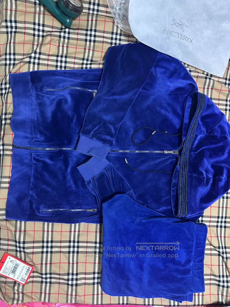 Versace Versace Velor set Size US L / EU 52-54 / 3 - 1 Thumbnail