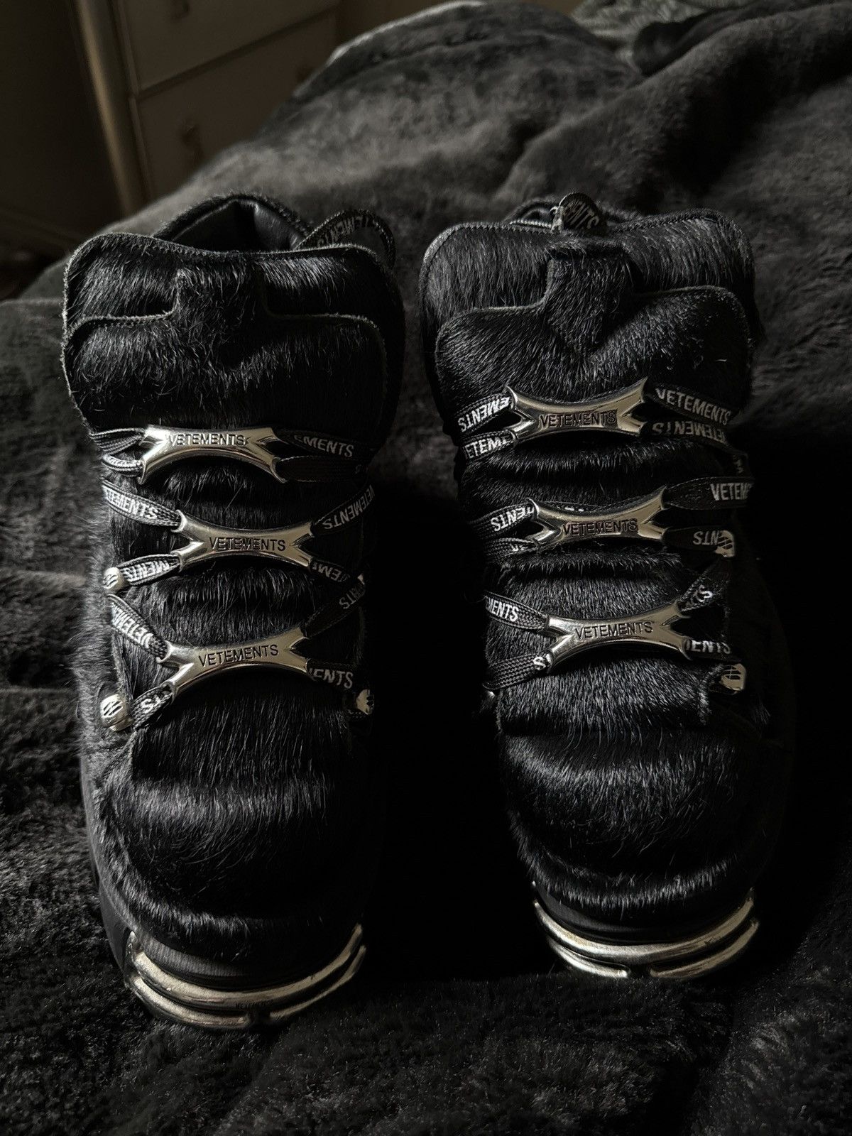 New Rock × Vetements VETEMENT X NEW ROCK Black Pony Hair Size US 9 / EU 42 - 2 Thumbnail