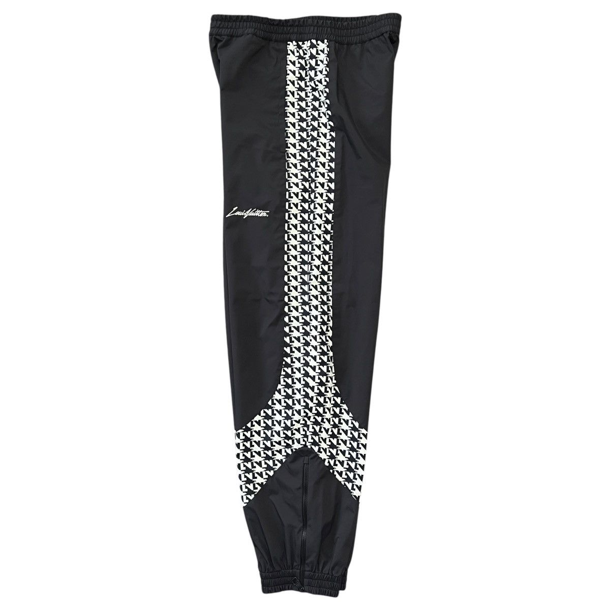 Louis Vuitton LOUIS VUITTON 23SS Padded Jacket & Nylon Track Pants Set-up Size US L / EU 52-54 / 3 - 19 Thumbnail