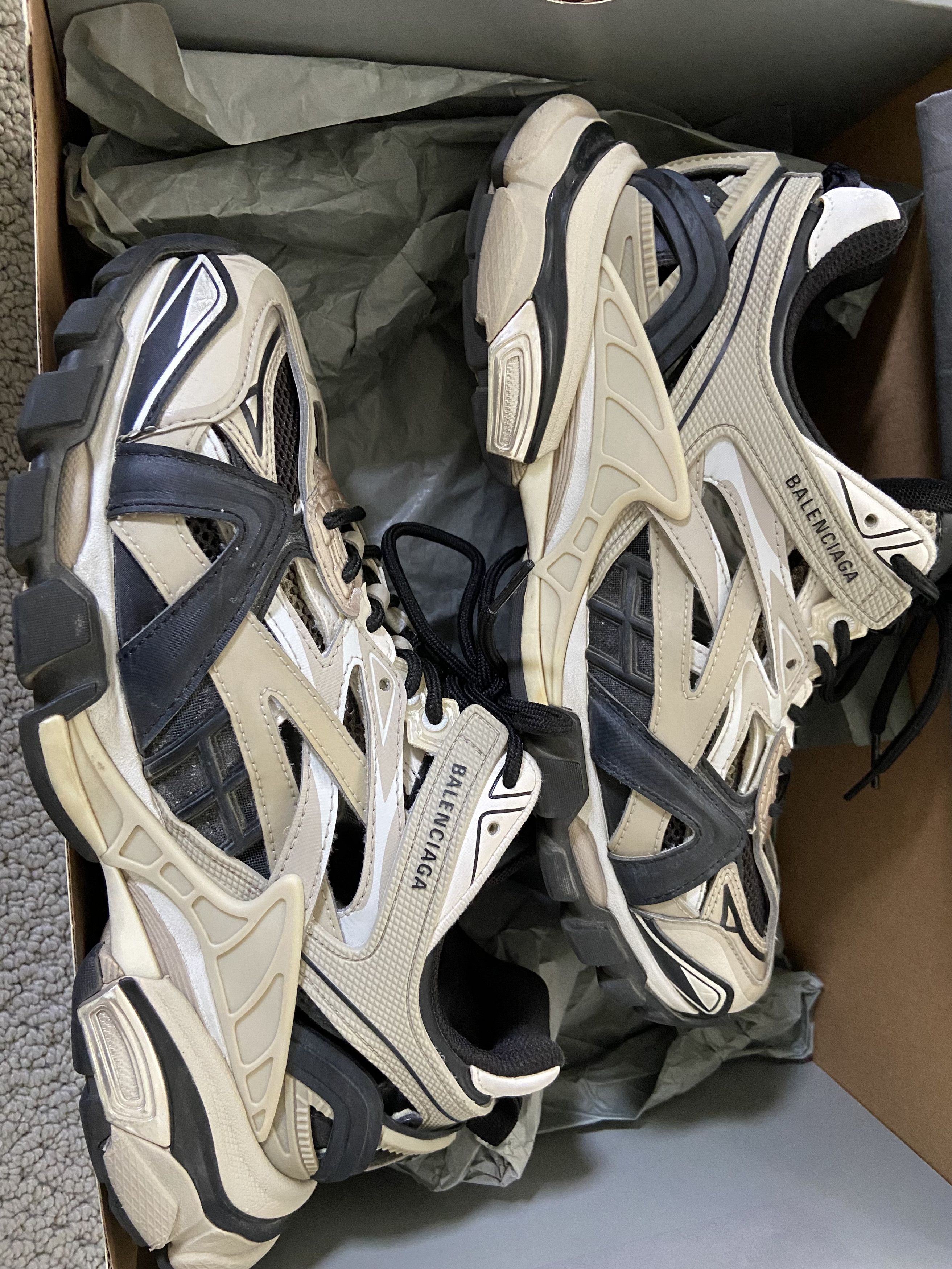 Balenciaga MSRP $1150 Balenciaga Track 2.0 Sneaker Black Beige Size 41 Size US 8 / EU 41 - 4 Thumbnail