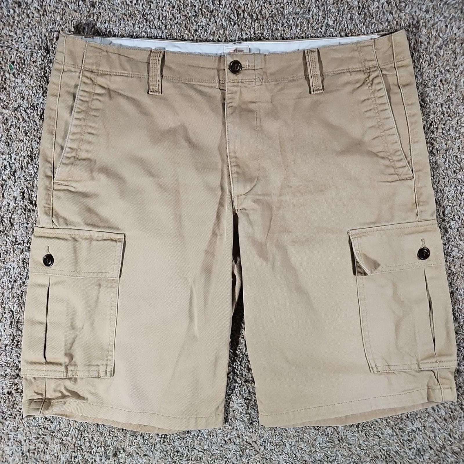 Dockers Dockers Sz 36 Cargo Shorts Size US 36 / EU 52 - 1 Thumbnail