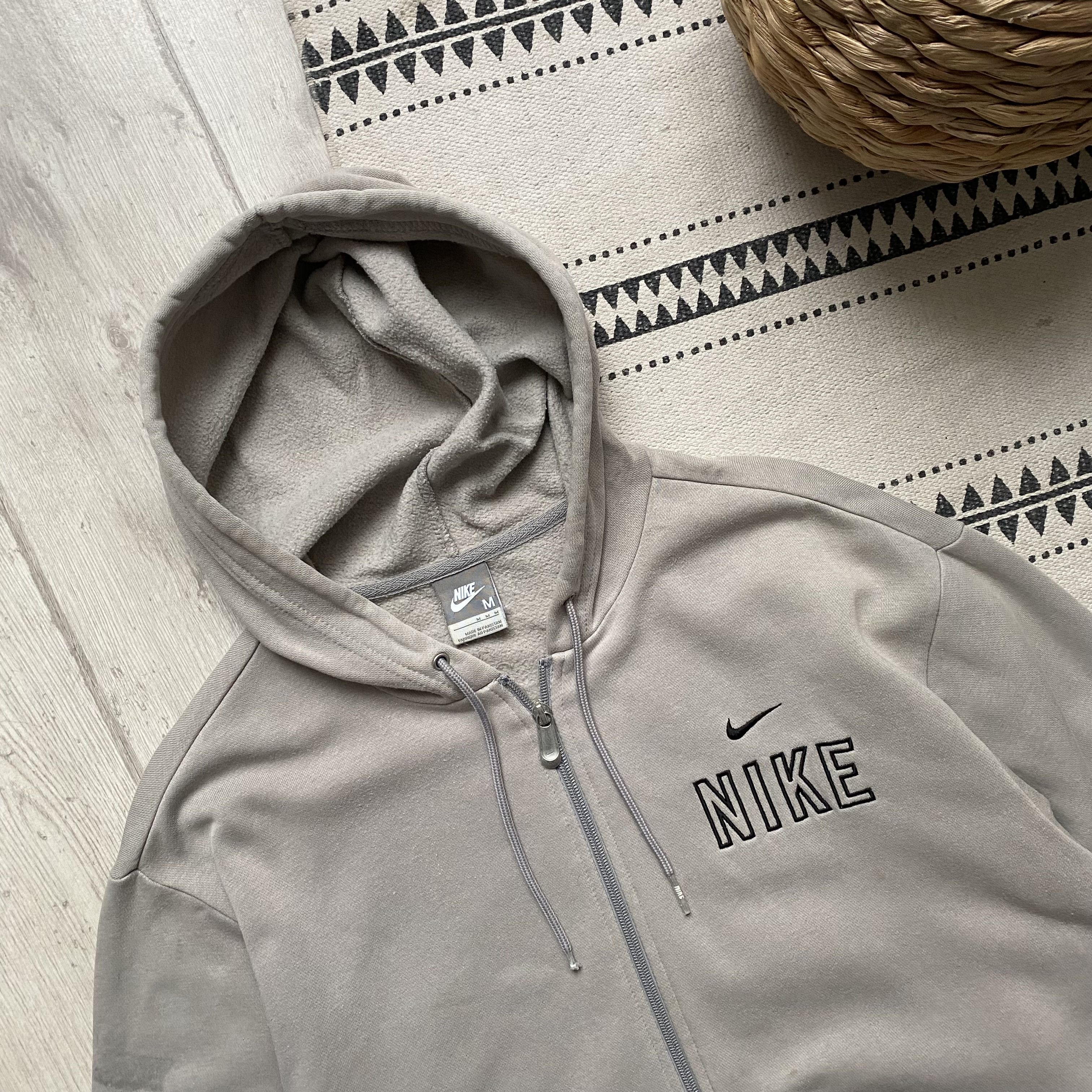 Nike 🔥 Vintage 90s Nike Zip Hoodie Distressed Silver tags Swoosh Size US M / EU 48-50 / 2 - 2 Thumbnail