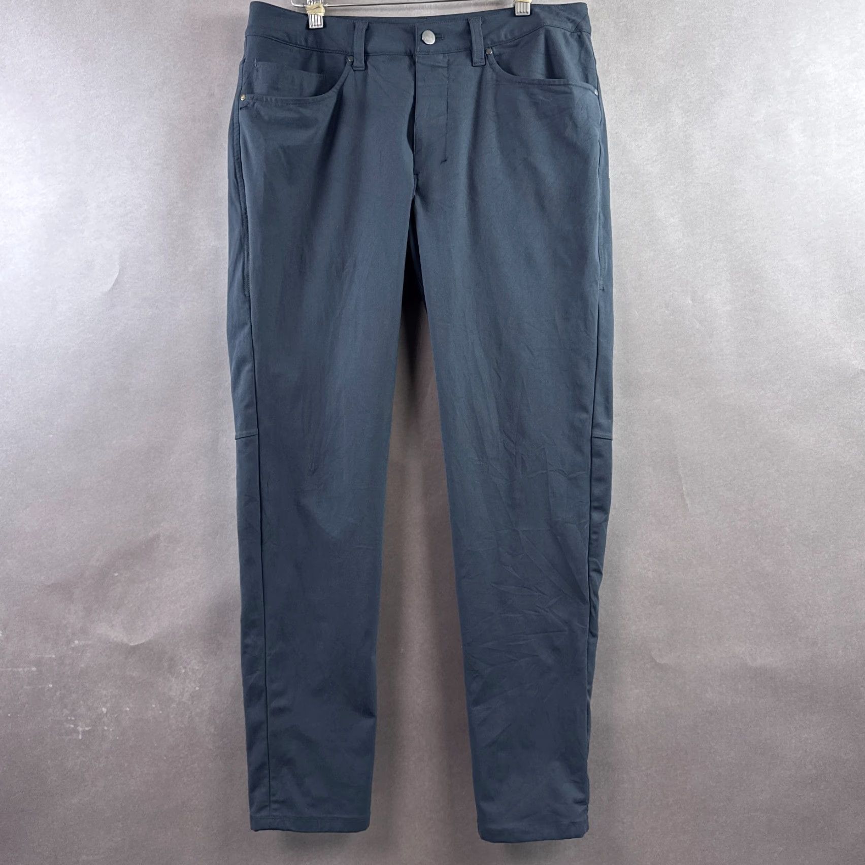 Lululemon Lululemon Pants Mens 32x31 Black Warpstreme Classic Golf Work Office Flawed Size US 32 / EU 48 - 3 Thumbnail