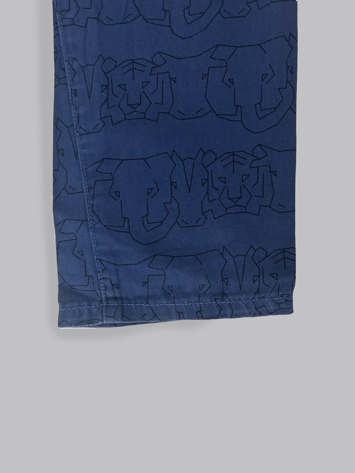 Issey Miyake Mercibeaucoup by Issey Miyake “Animal Wildlife” Pants Size US 32 / EU 48 - 5 Thumbnail