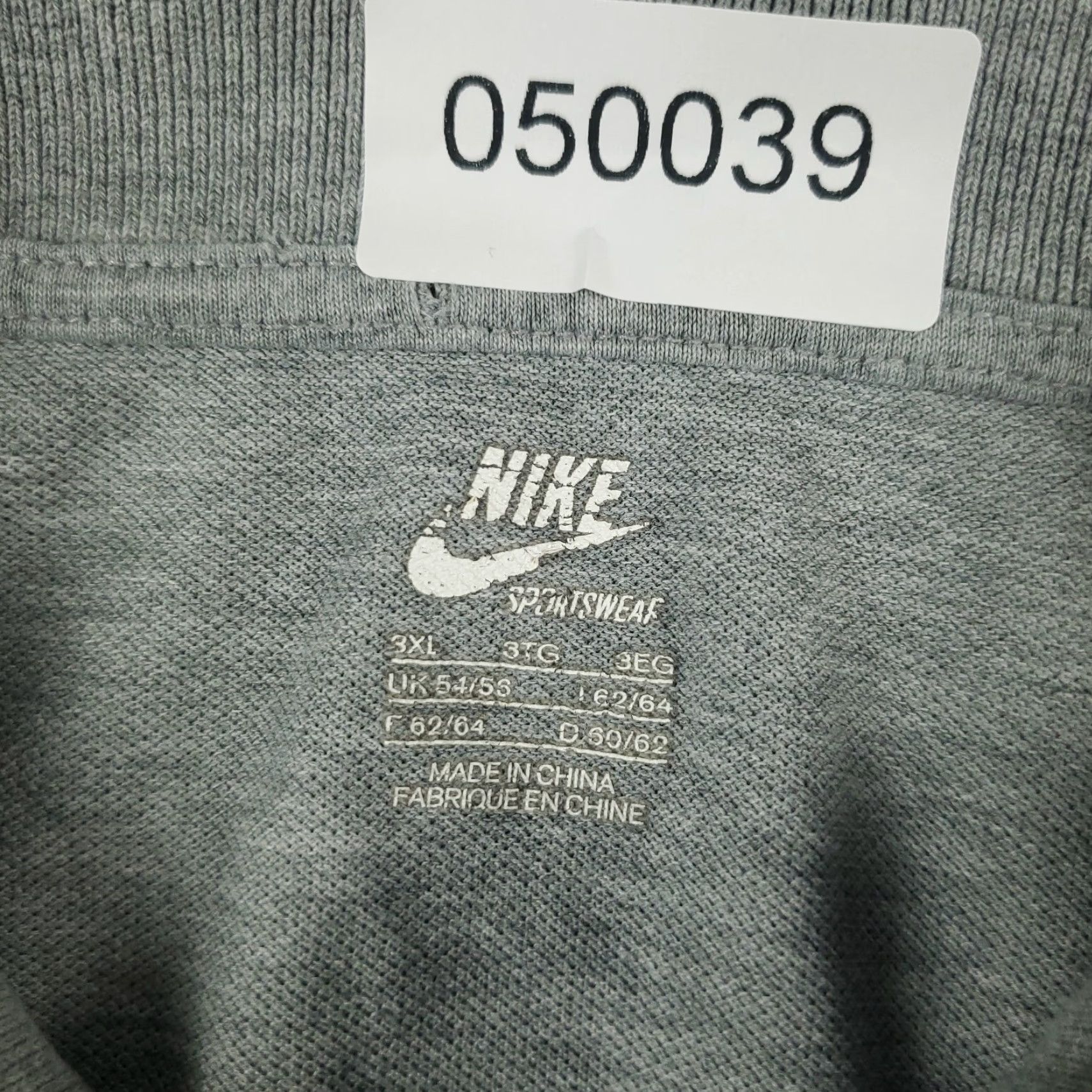 Nike Nike Polo Shirt 3XL Gray Cotton Casual Short Sleeve Mens Golf Activewear Size US XXL / EU 58 / 5 - 6 Thumbnail