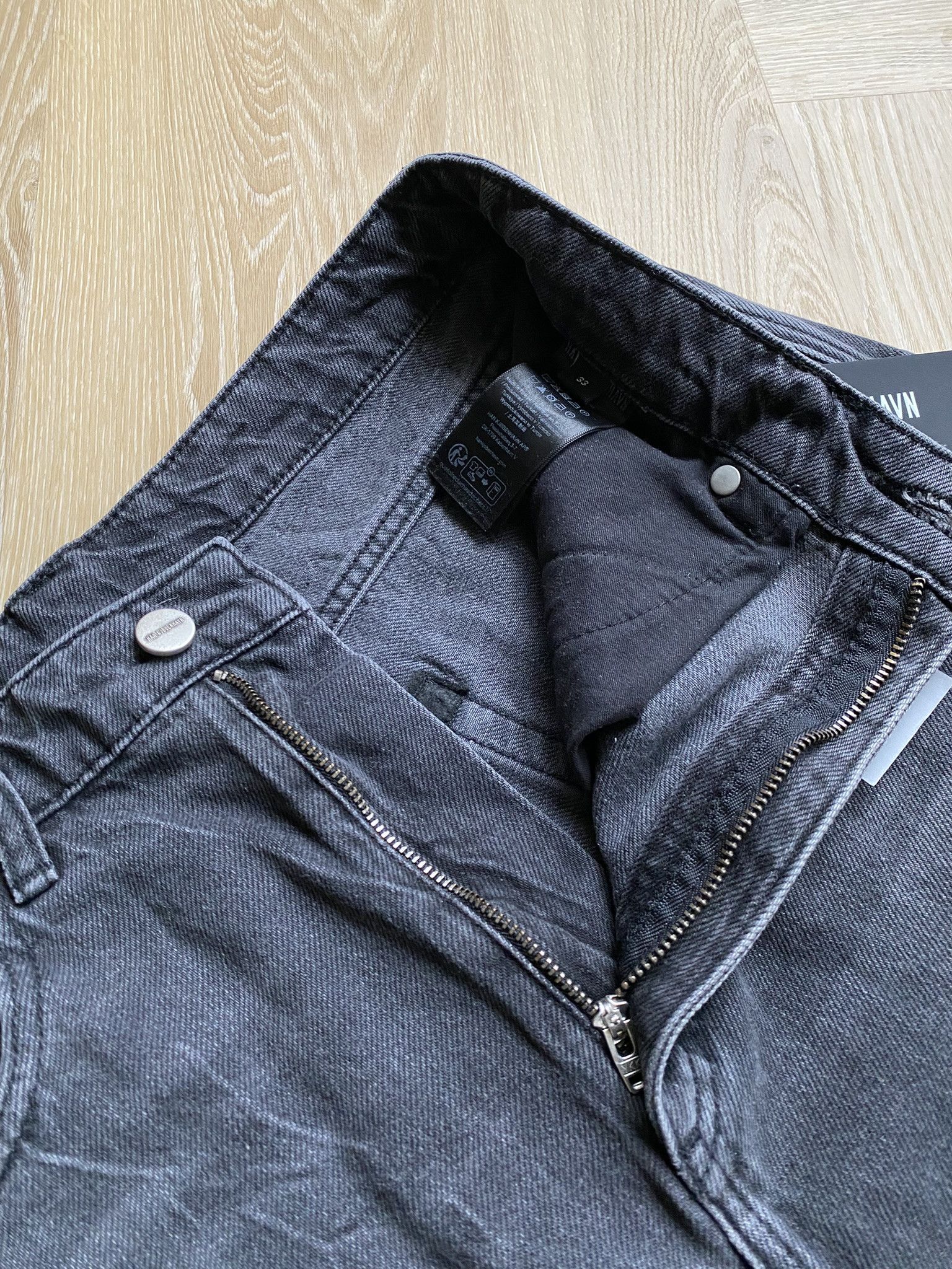 Han Kjobenhavn NWT - Baggy Denim - Black Vein Size US 33 - 16 Thumbnail