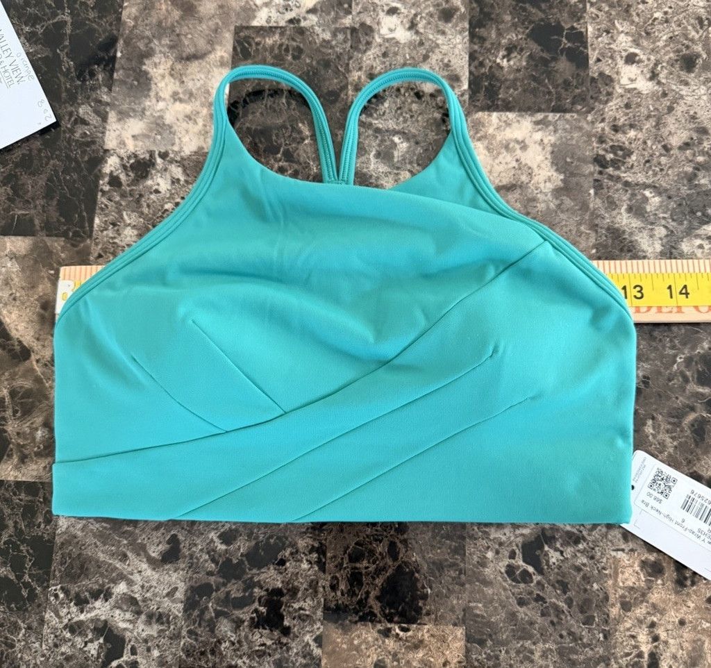 Lululemon LULULEMON FLOW Y WRAP FRONT HIGH NECK BRA GREEN SIZE 6 NWT Size ONE SIZE - 9 Thumbnail