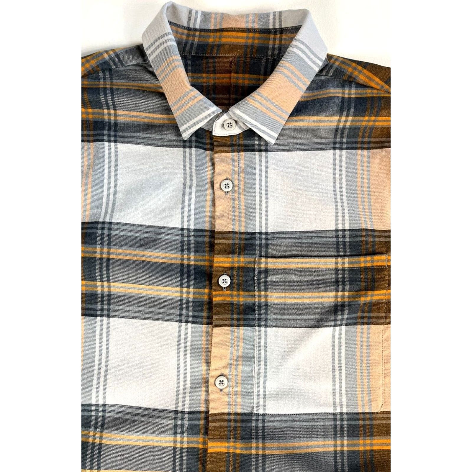 Lululemon Lululemon Mason's Peak Flannel Shirt Shadow Plaid Sz M Mens Button-Up Long Sleeve Shirt Size US M / EU 48-50 / 2 - 4 Thumbnail
