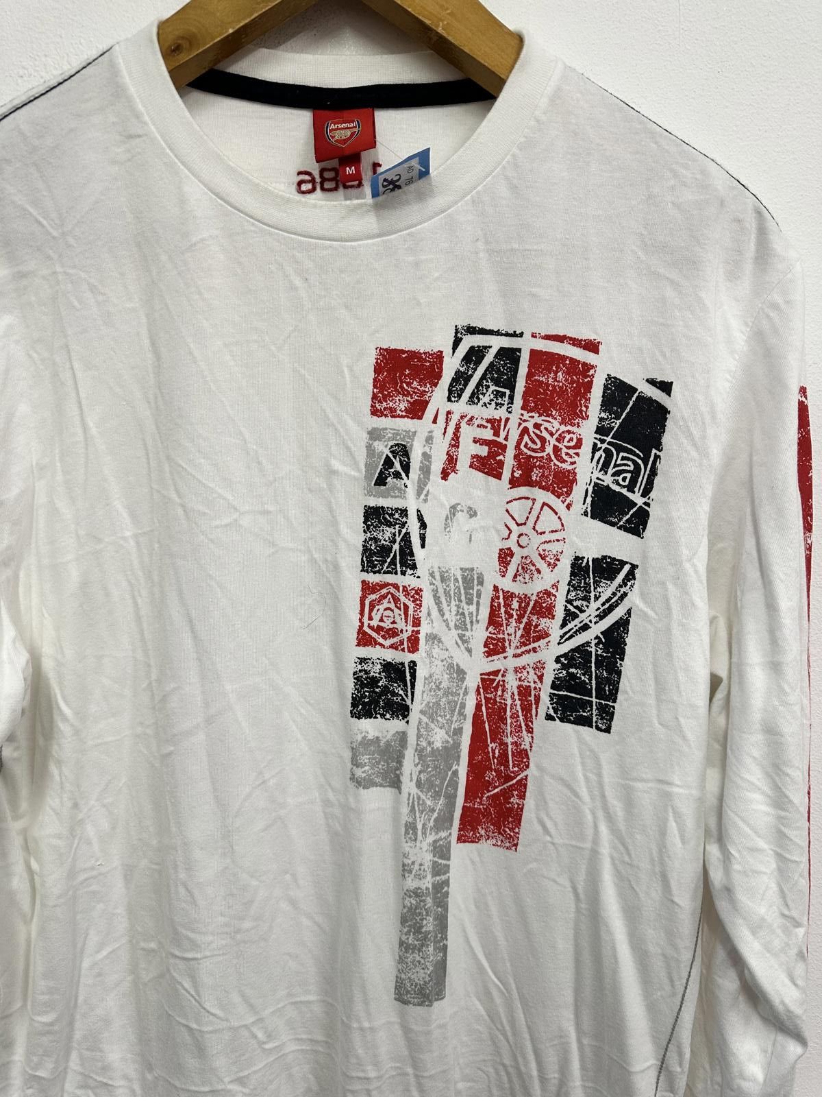Other Arsenal White Long Sleeve Graphic T-Shirt Medium Size US M / EU 48-50 / 2 - 3 Thumbnail