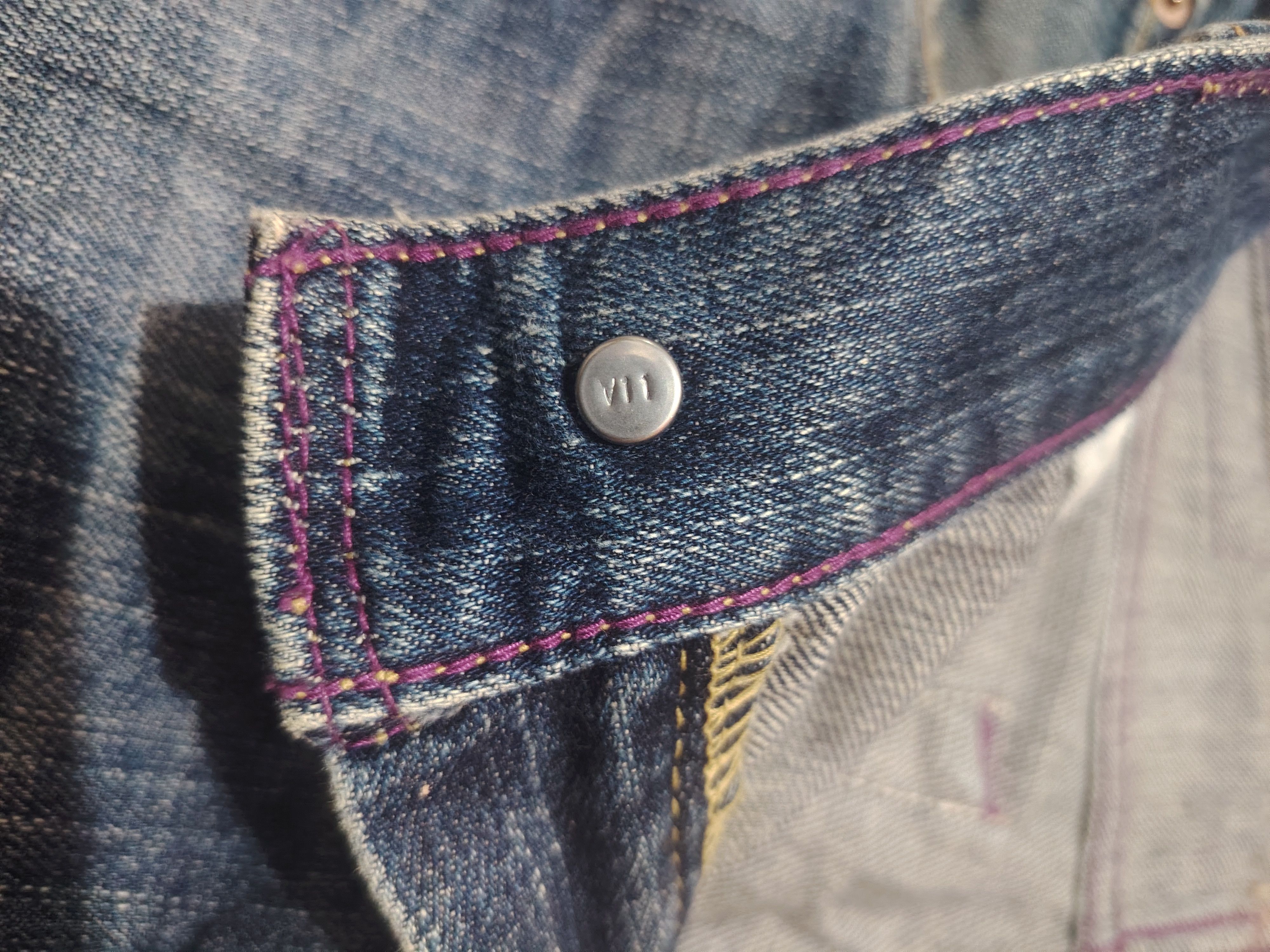 Levi's Vtg Levis 502 purple stitch Button V11 Size US 30 / EU 46 - 13 Thumbnail