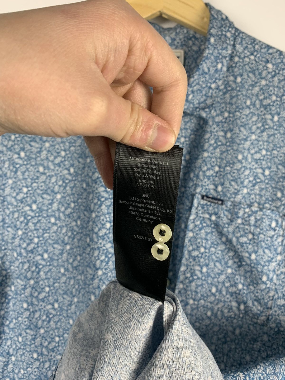 Barbour Barbour Floral Shirt Short Sleeve Size M Regular Fit Blue Size US M / EU 48-50 / 2 - 10 Thumbnail