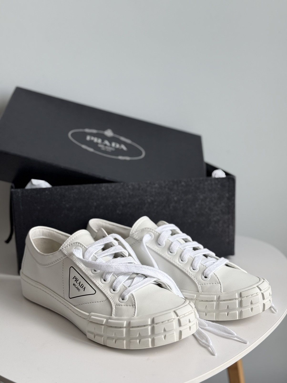 Prada Prada Cassetta Triangle Logo Low Top Sneakers White Leather Size US 11 / IT 41 - 5 Thumbnail