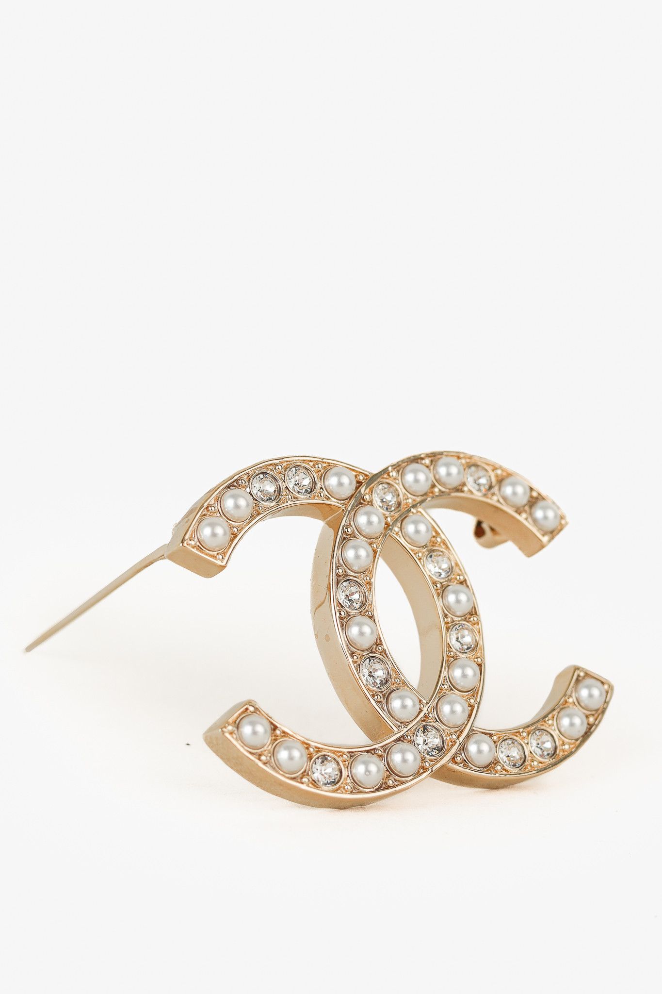 Chanel Chanel Gold-Toned Pearl & Crystal Studded CC Brooch Size ONE SIZE - 1 Thumbnail