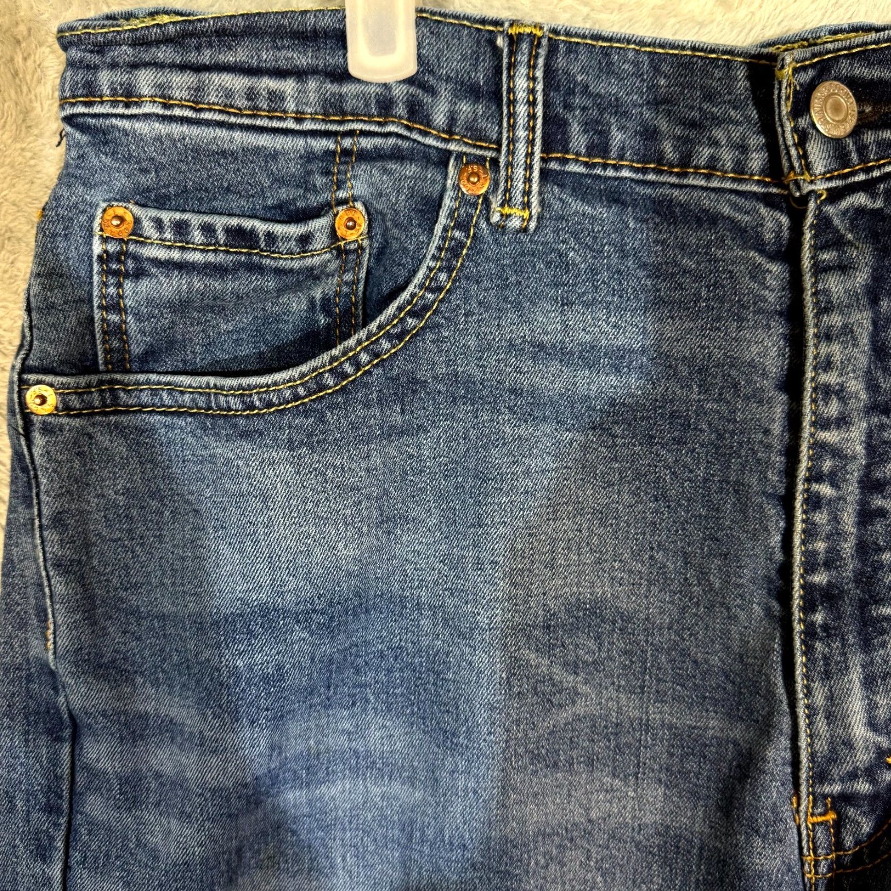 Levi's Levi's Jeans 550 Mens 38 X 32 Blue Denim Stretch Relaxed Straight Leg M1651 Size US 38 / EU 54 - 3 Thumbnail