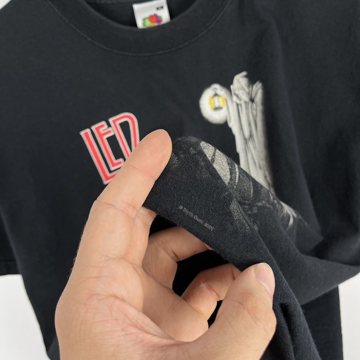 Band Tees Vintage Led Zeppelin rock band tee 2001 Size US M / EU 48-50 / 2 - 18 Thumbnail