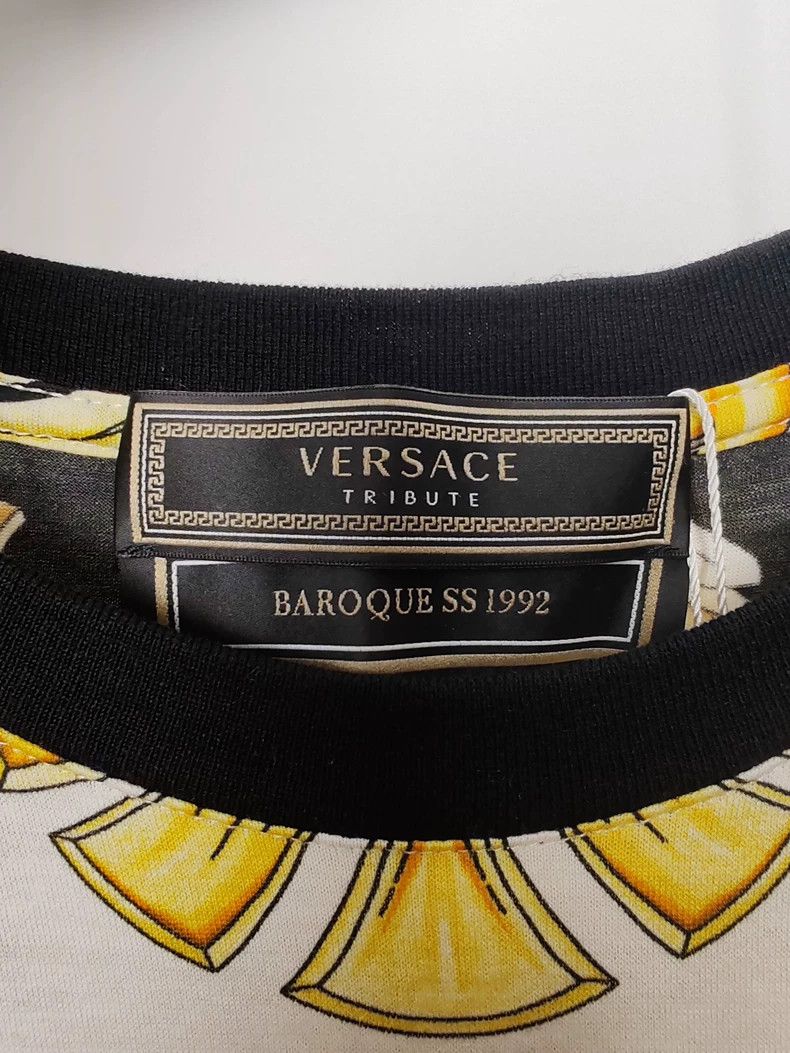 Versace Versace Baroque print short sleeves Size S / US 4 / IT 40 - 3 Thumbnail