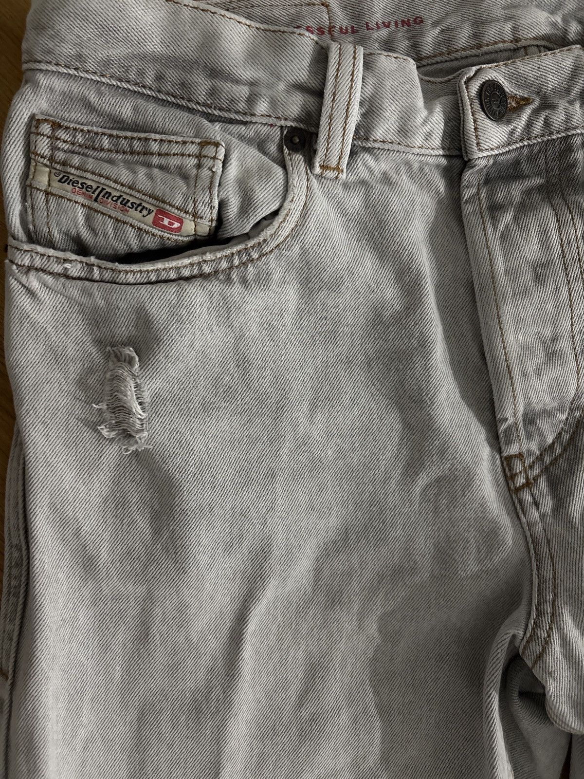 Diesel Diesel THANAZ – Wash 007D9 – Color 92C (circa 2010) Size US 30 / EU 46 - 5 Thumbnail