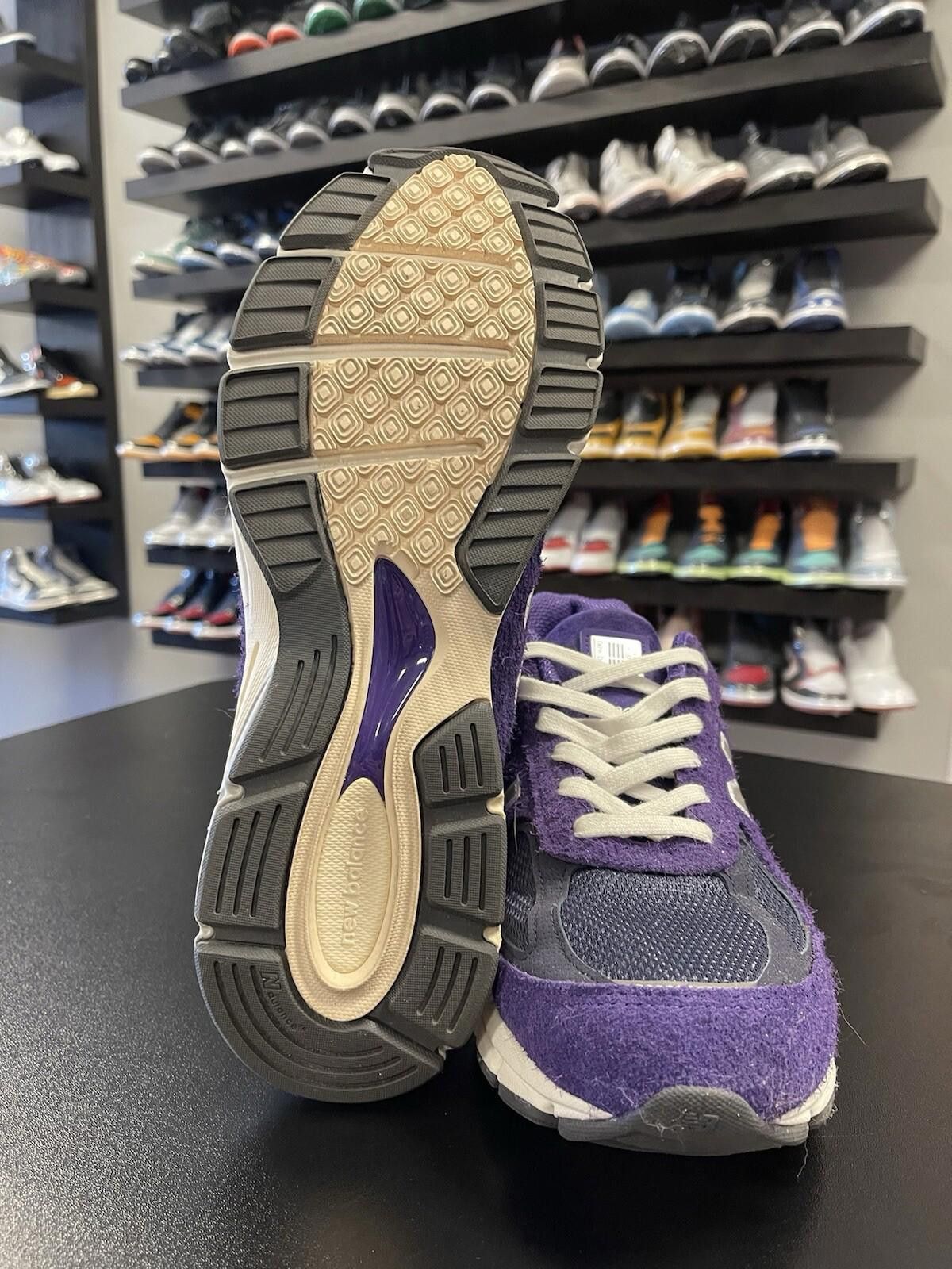New Balance Size 10 - New Balance 990v4 Made in USA Plum Purple Size US 10 / EU 43 - 10 Thumbnail