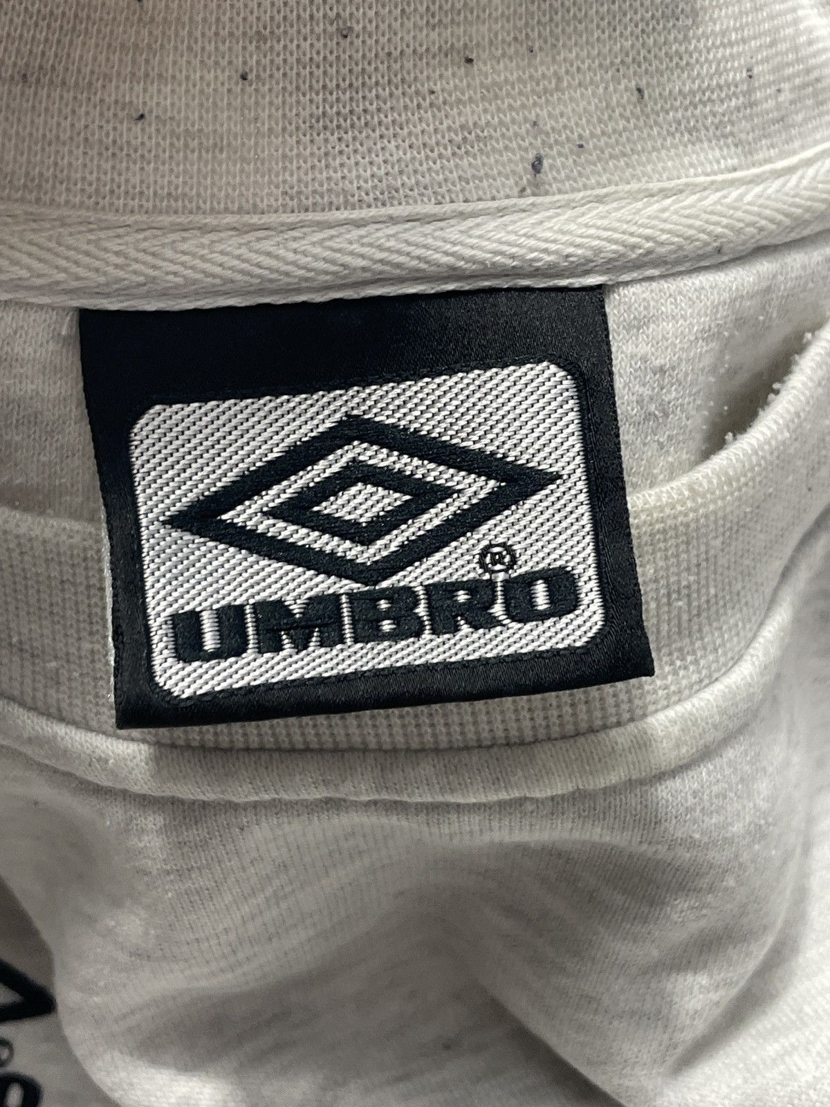 Umbro Vintage Umbro Manchester United Rare Sweatshirt Size US XXL / EU 58 / 5 - 11 Thumbnail