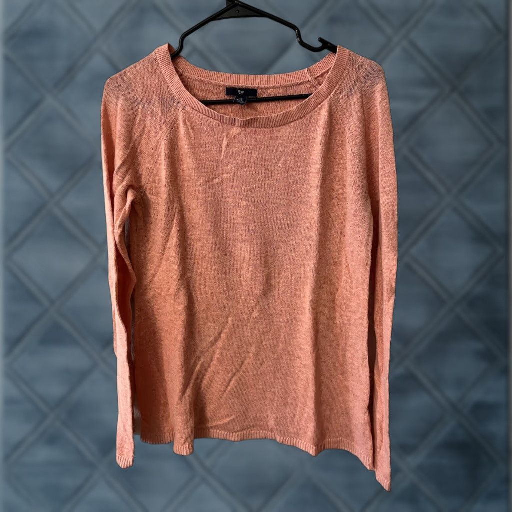 Gap VINTAGE Gap Women's Solid Long Sleeve Crew Neck T-Shirt Medium Pink Casual Fitted All Seasons Size M / US 6-8 / IT 42-44 - 1 Thumbnail