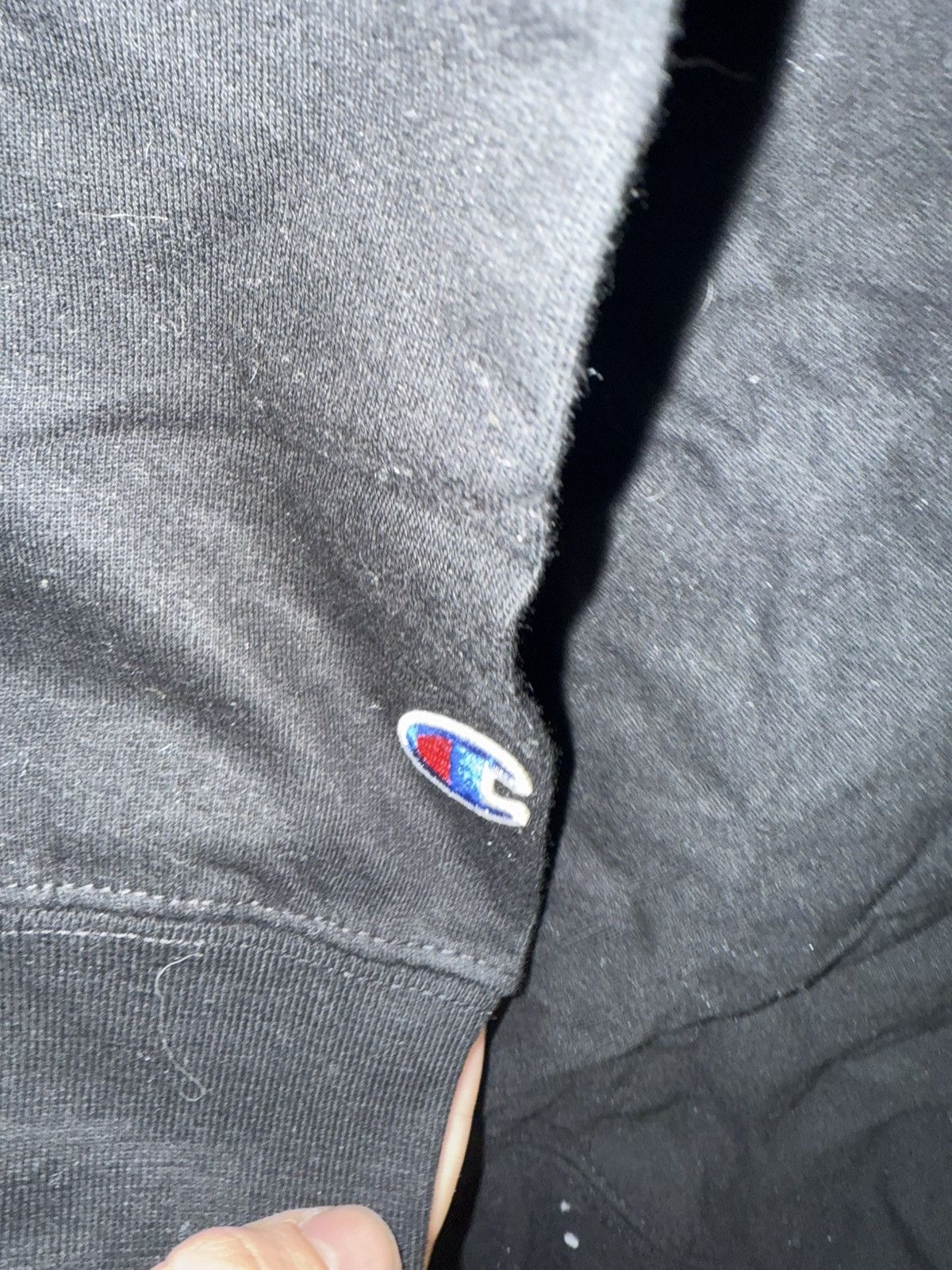 Champion CHAMPION BLACK HOODIE Size US XL / EU 56 / 4 - 3 Thumbnail