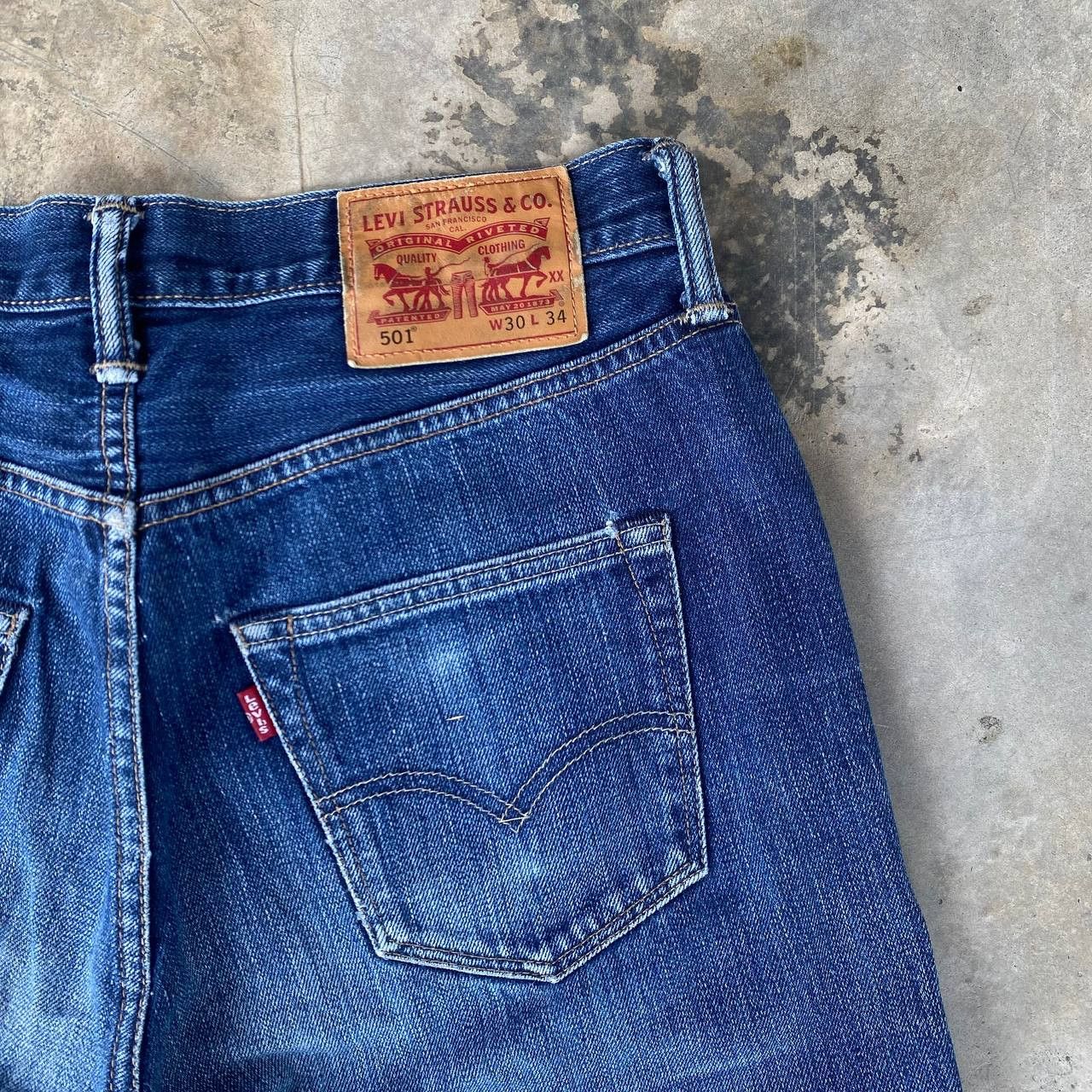 Levi's Vintage Clothing W30X30 VINTAGE LEVIS 501 FADED BLUE Size US 30 / EU 46 - 11 Thumbnail