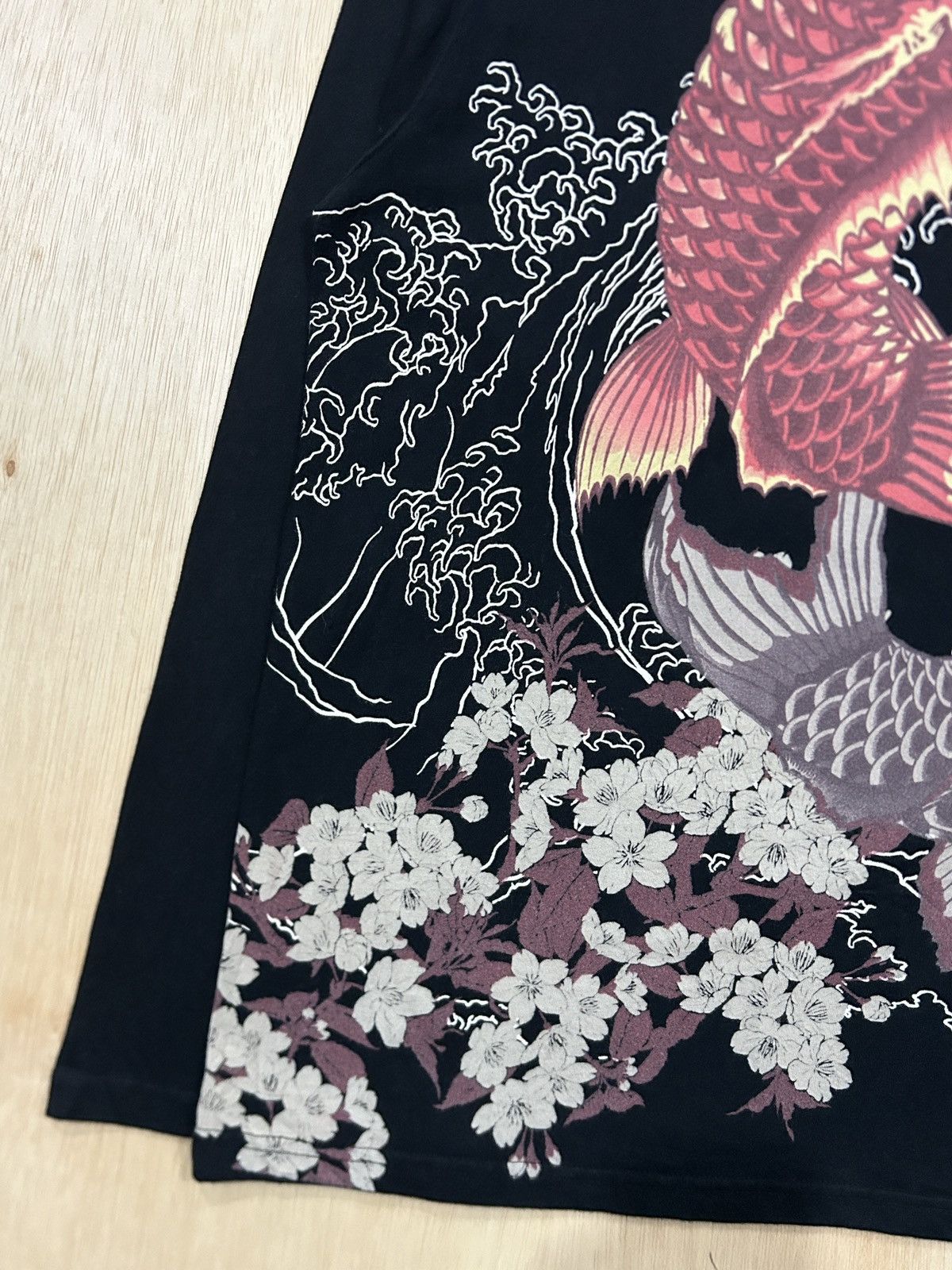 Japanese Brand Oboro Karakuri Japan ‘Koi’ All Over Print Tee Size US XL / EU 56 / 4 - 3 Thumbnail