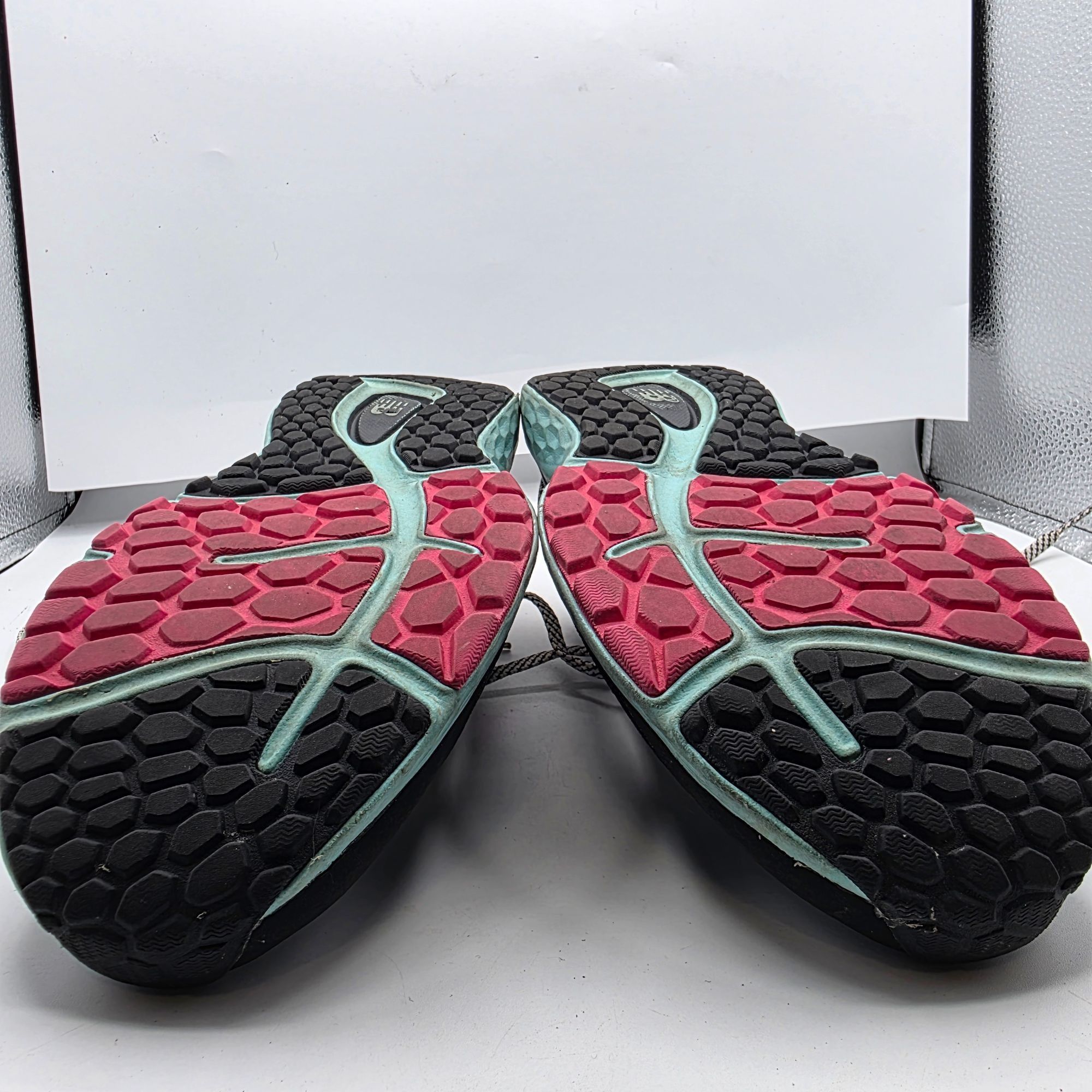 New Balance New Balance Fresh Foam 680v7 Womens 8.5 Black Pink Athletic Size US 8.5 / IT 38.5 - 11 Thumbnail
