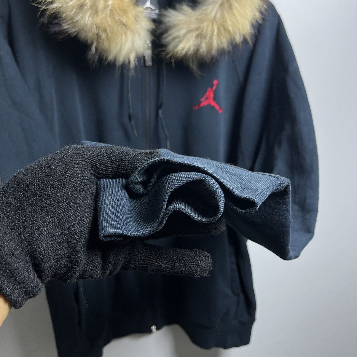 Japanese Brand Michael Jordan Faux Fur Hoodie Ifsixwasnine LGB Style Size US L / EU 52-54 / 3 - 10 Thumbnail
