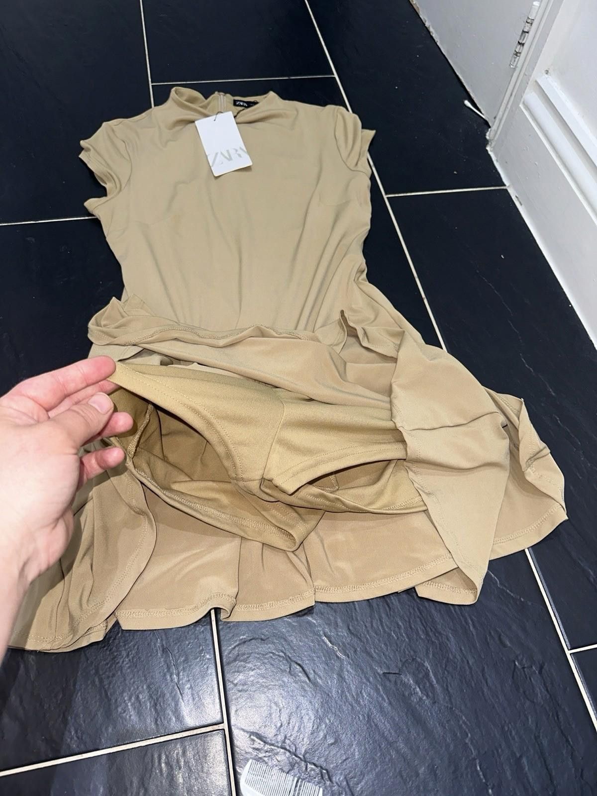 Zara ZARA Playsuit Size M Size 32" / US 10 / IT 46 - 4 Thumbnail
