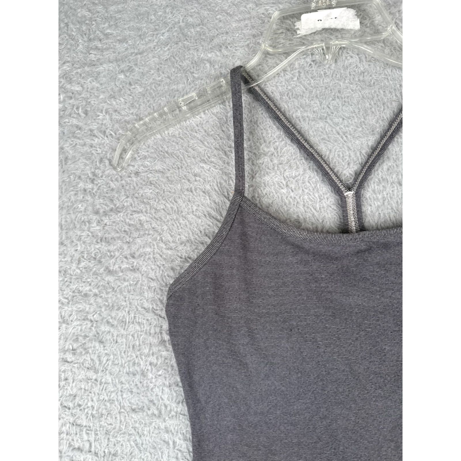 Lululemon Lululemon Shirt Women Gray Stripe Power Y Tank Luon Built In Bra Size M / US 6-8 / IT 42-44 - 3 Thumbnail