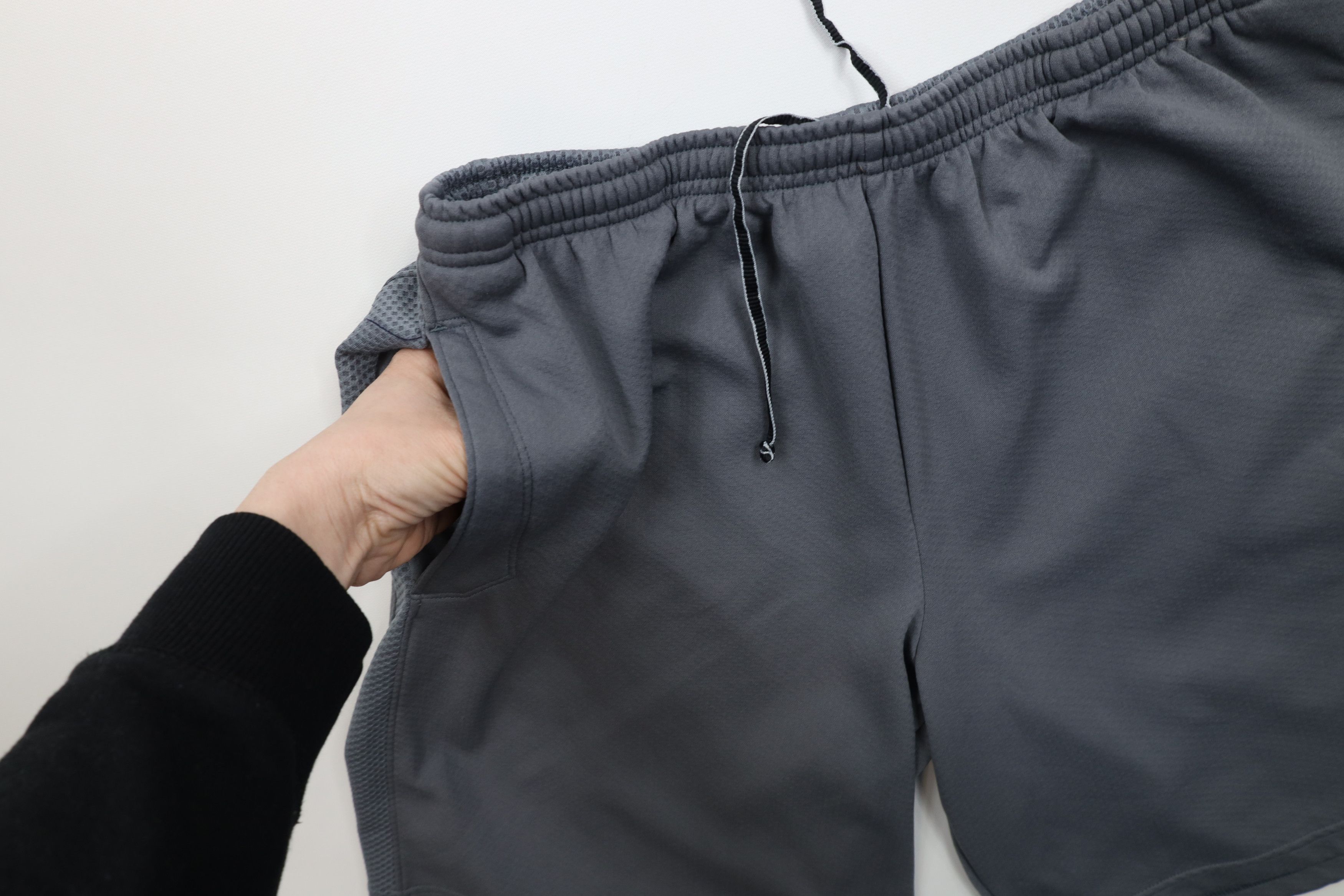 Nike × Vintage Vintage Nike Mini Swoosh Above Knee Shorts Gray Polyester Size US 34 / EU 50 - 6 Thumbnail