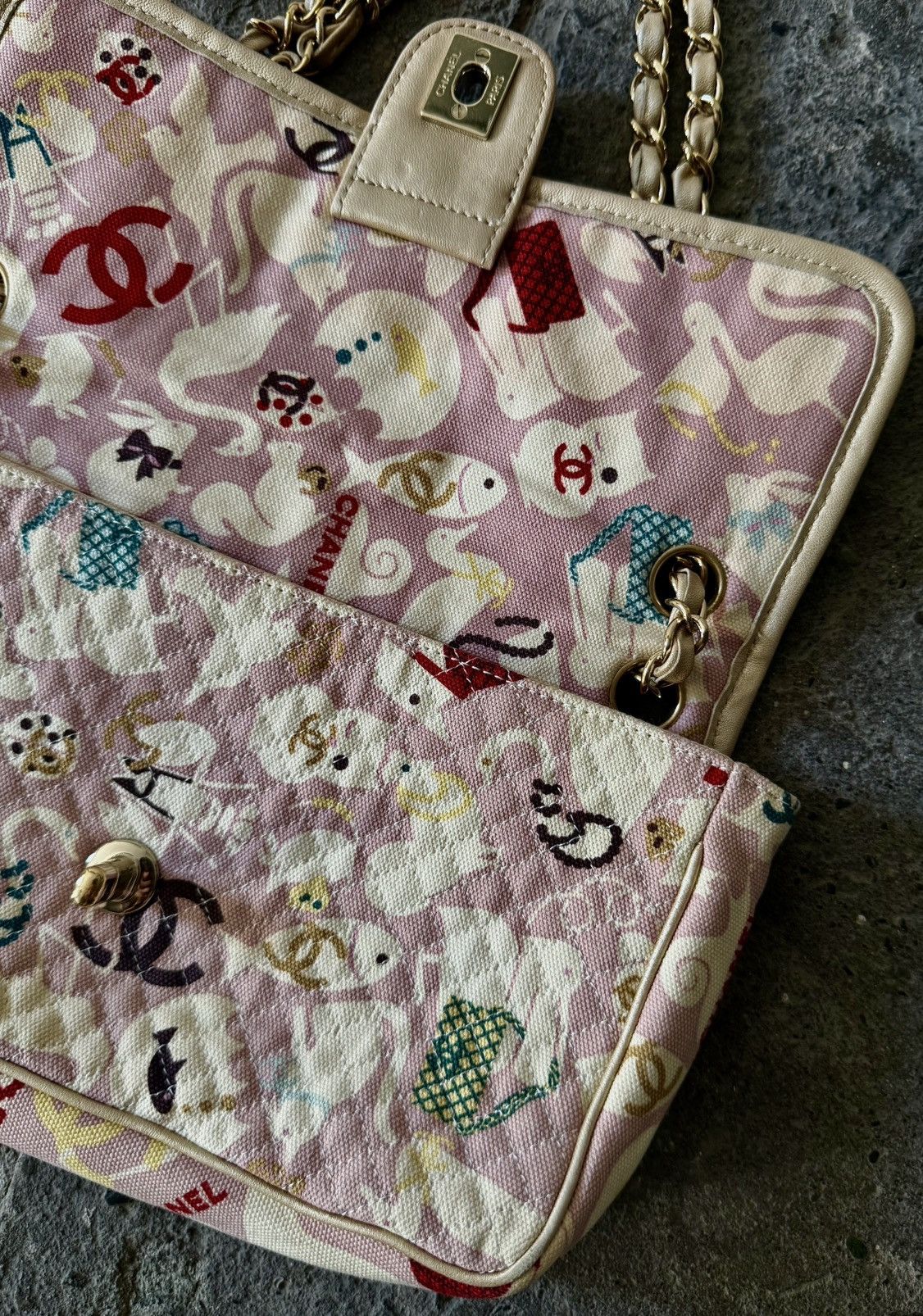 Chanel Chanel - Karl Lagerfeld - SS07 Pink Baby animals - Flap Bag Size ONE SIZE - 14 Thumbnail