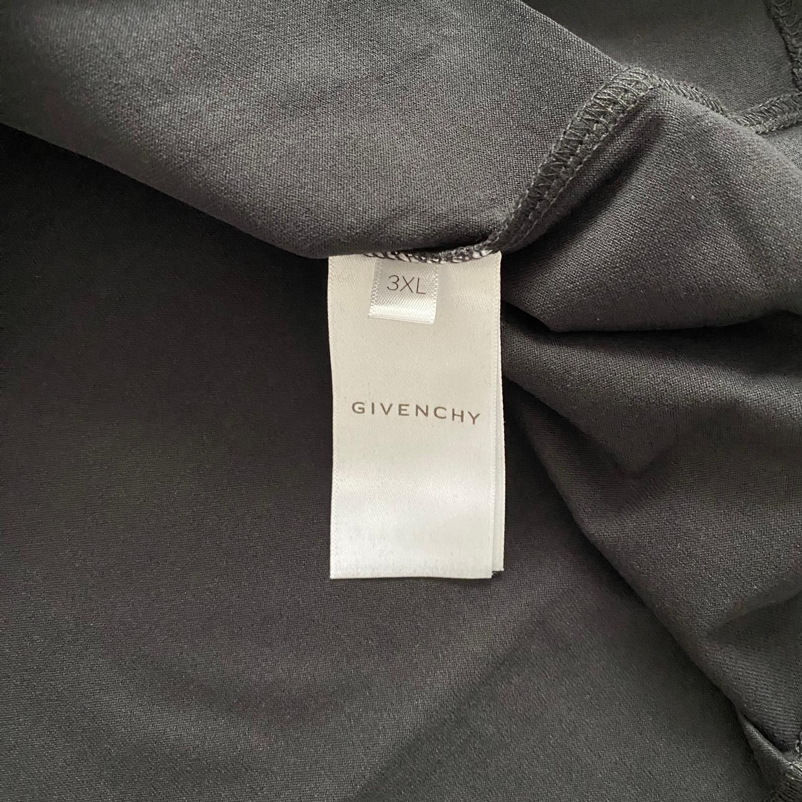 Givenchy Black Reverse Logo T-shirt Size US XXL / EU 58 / 5 - 6 Thumbnail