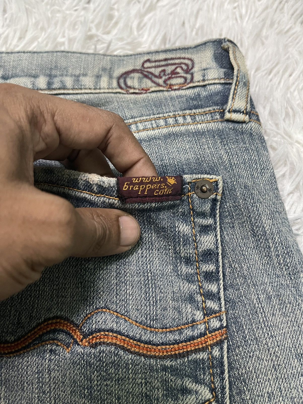 20471120 2000s BRAPPERS FLARE PANT WASHABLE JEANS DISTRESSED Size US 31 - 18 Thumbnail