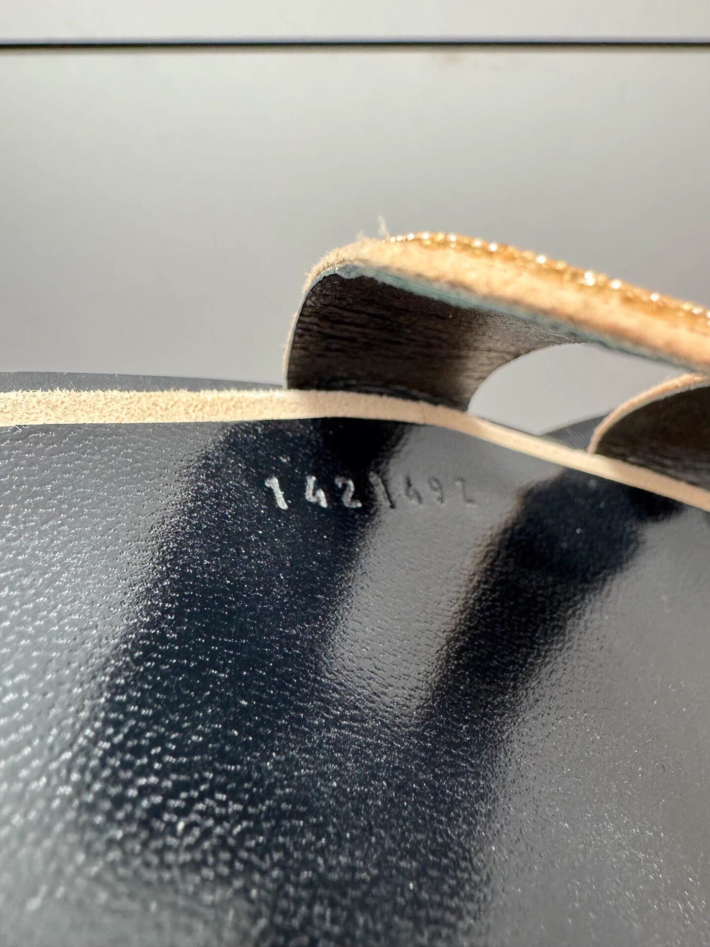 Hermes Hermes Brown Shimmer H Logo Women's Slippers 36.5 EU Size US 5.5 / IT 35.5 - 8 Thumbnail