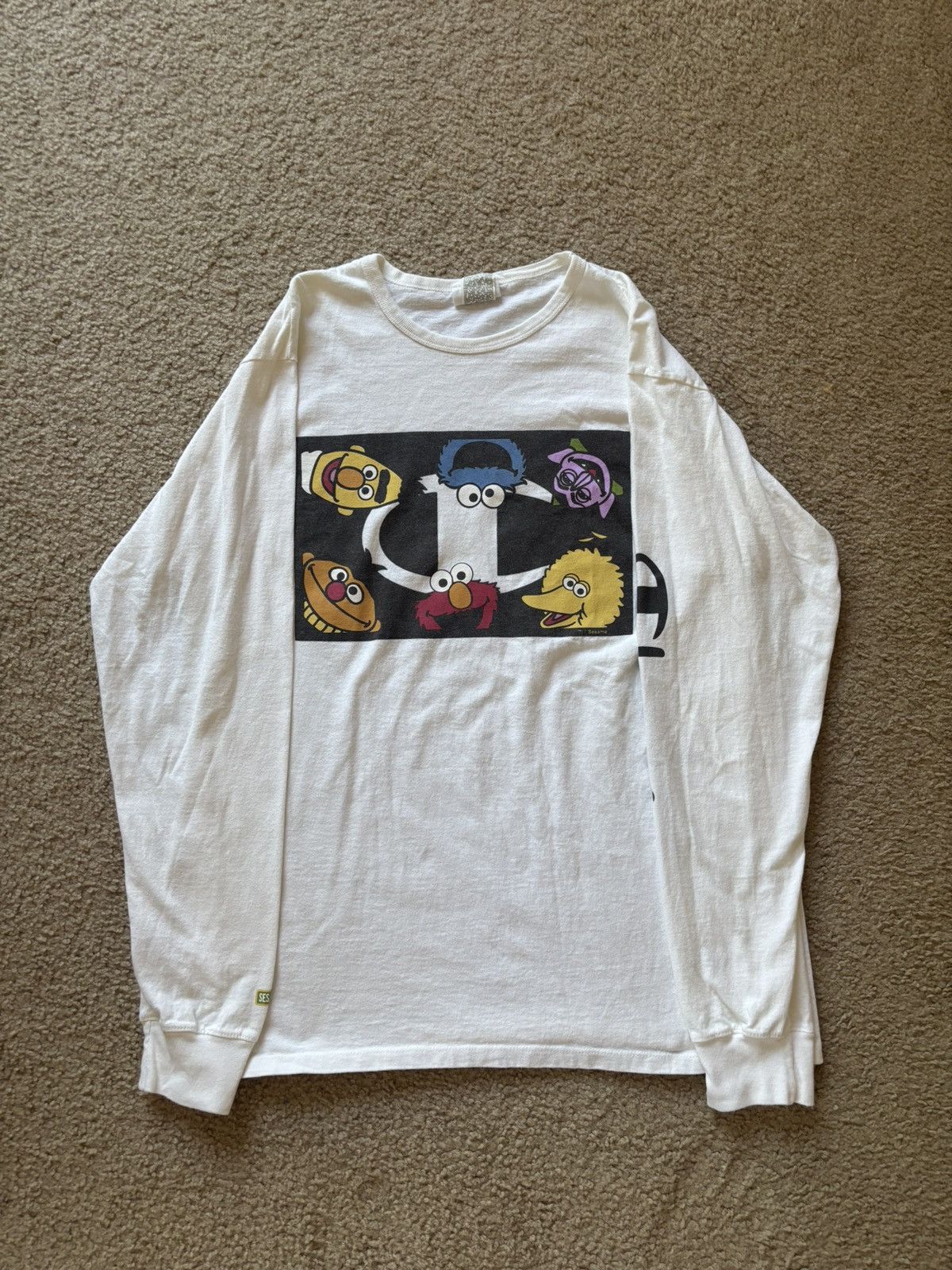 Champion Champion X Sesame Street Long Sleeve Size US XL / EU 56 / 4 - 1 Thumbnail