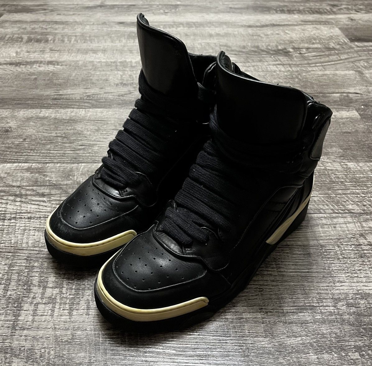 Givenchy Tyson | Grailed