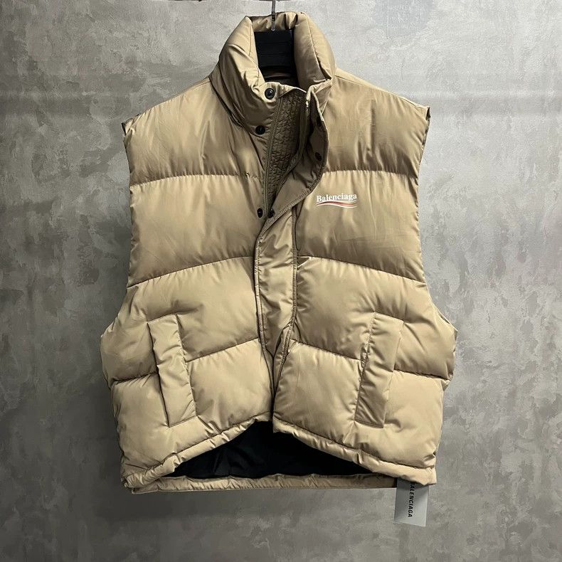 Balenciaga Balenciaga Khaki solid logo printed collar vest Size US XS / EU 42 / 0 - 1 Thumbnail