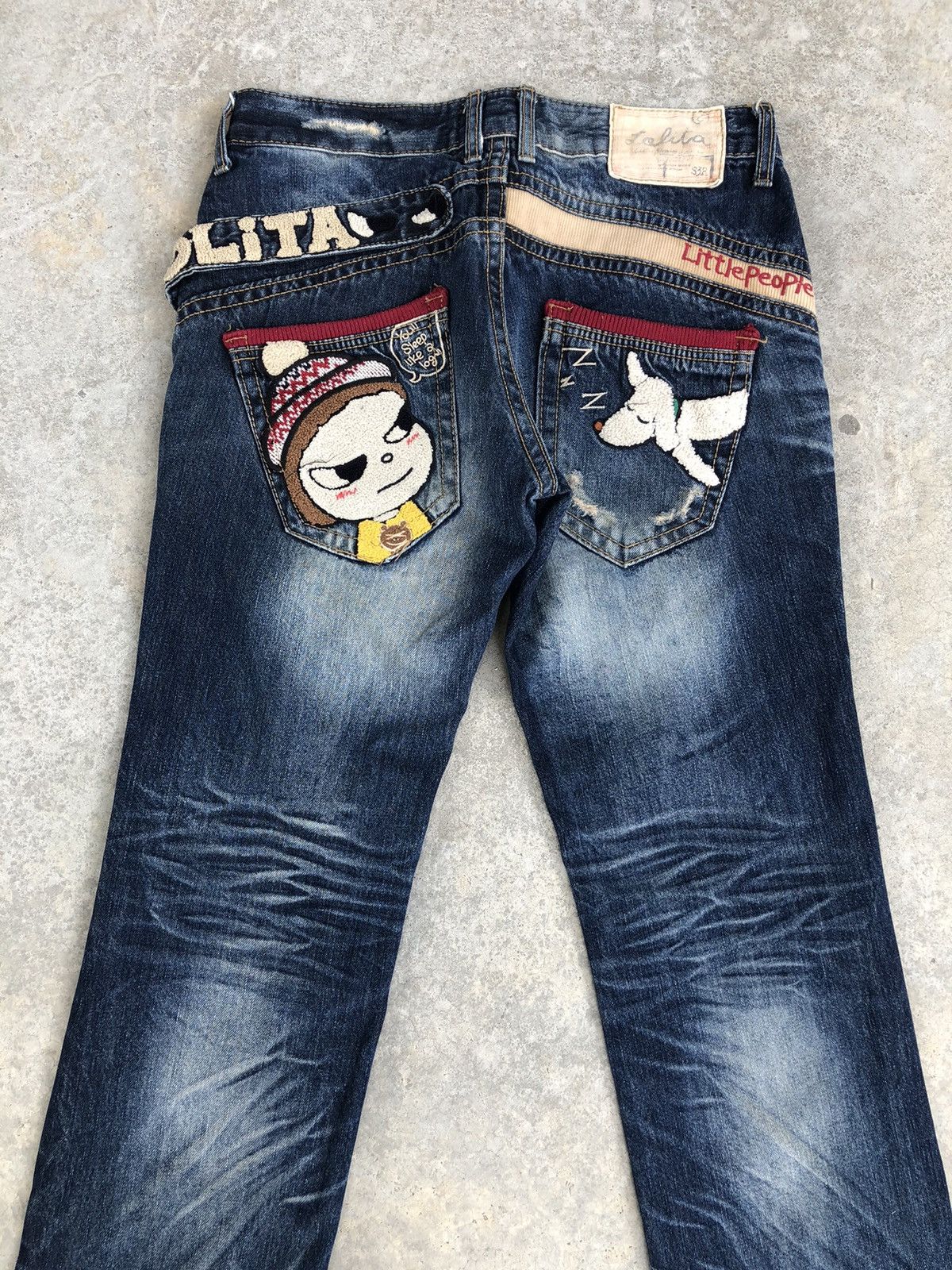 Japanese Brand Rare Yoshitomo Nara Lolita Dog Distressed Jeans Size US 32 / EU 48 - 8 Thumbnail