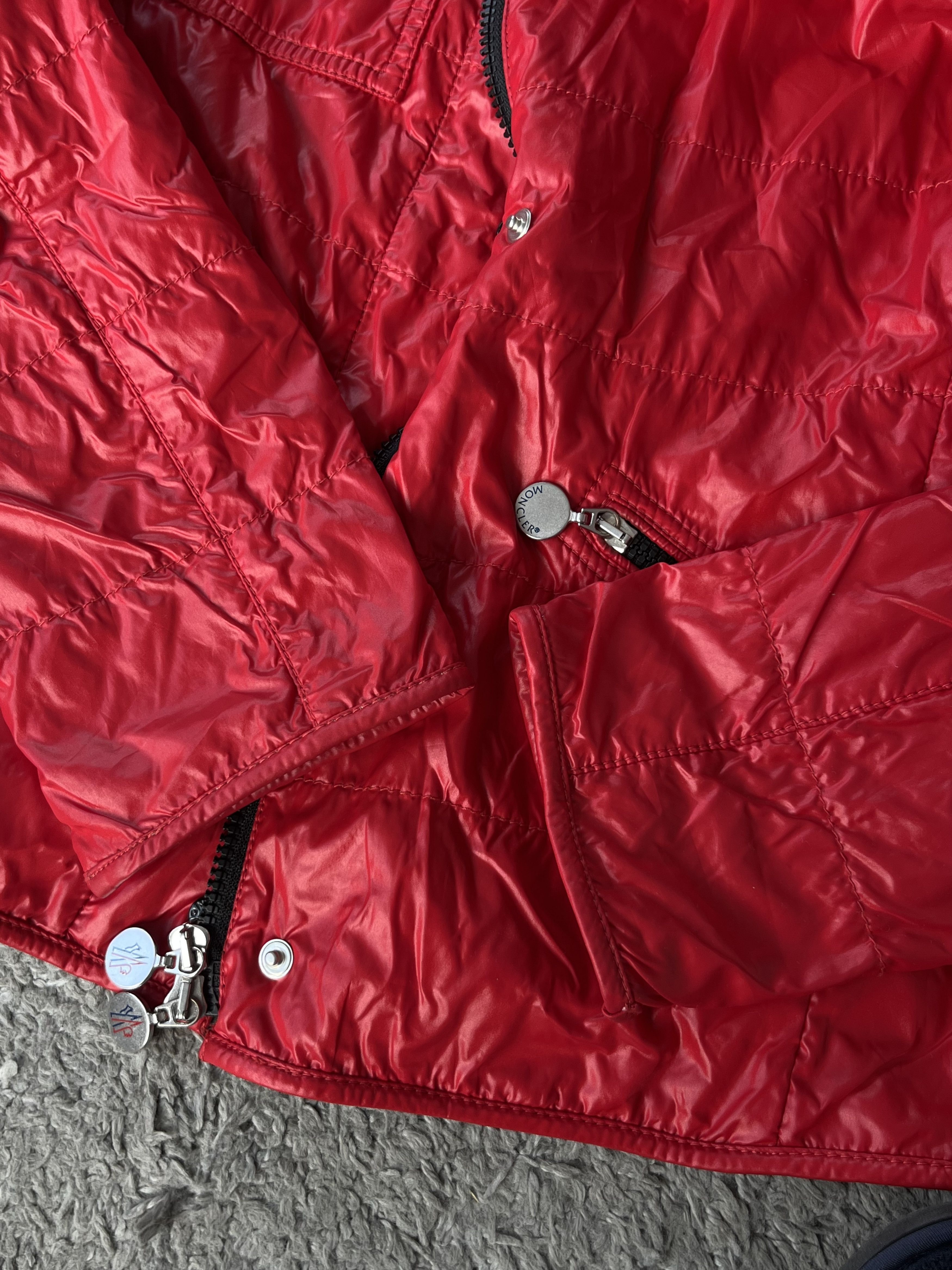 Moncler MONCLER SHINY Vintage Women Light Jacket Big Logo Very Rare Size M / US 6-8 / IT 42-44 - 10 Thumbnail