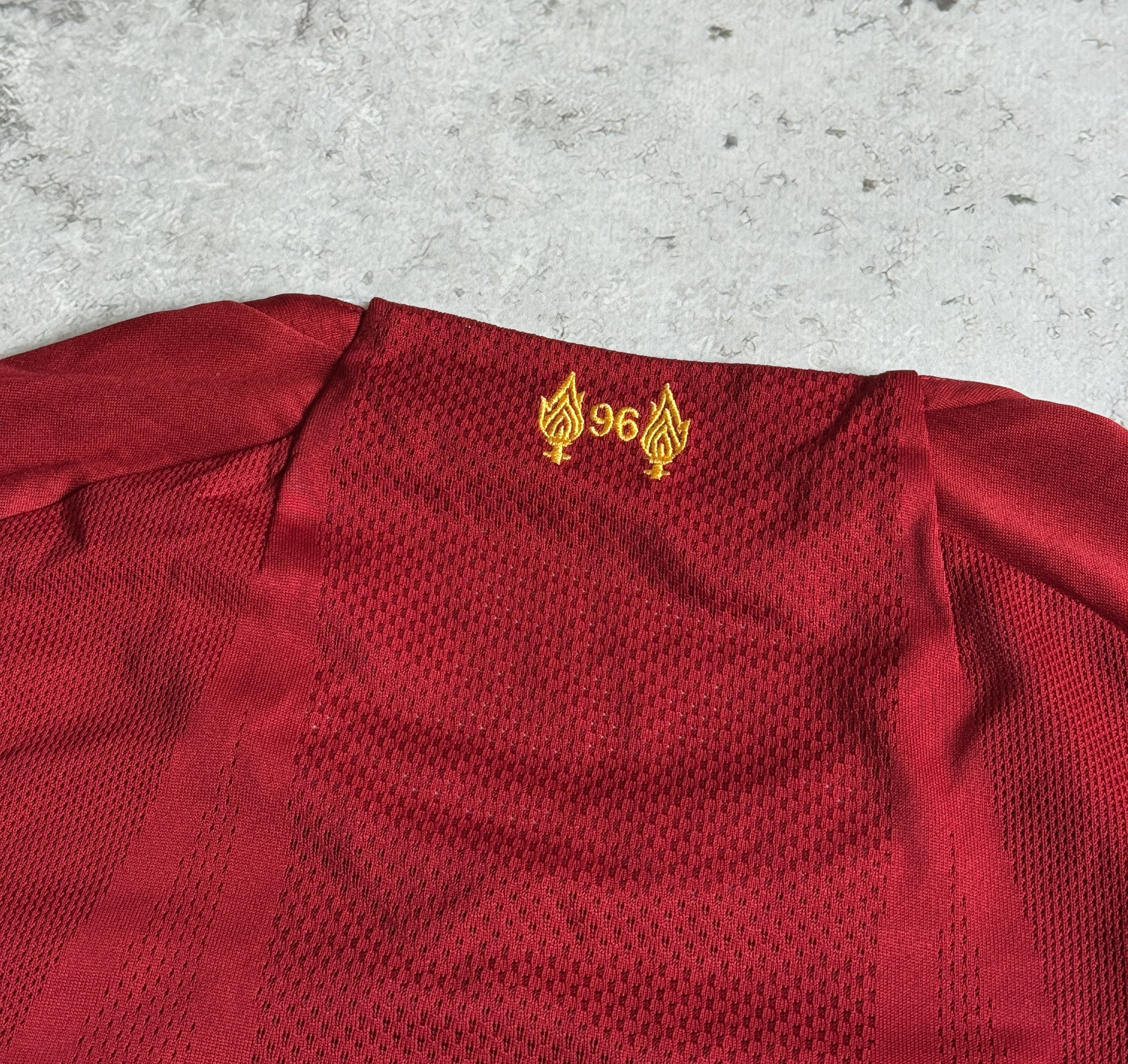 New Balance LIVERPOOL 2019 2020 FOOTBALL SHIRT SOCCER JERSEY M Size US M / EU 48-50 / 2 - 9 Thumbnail