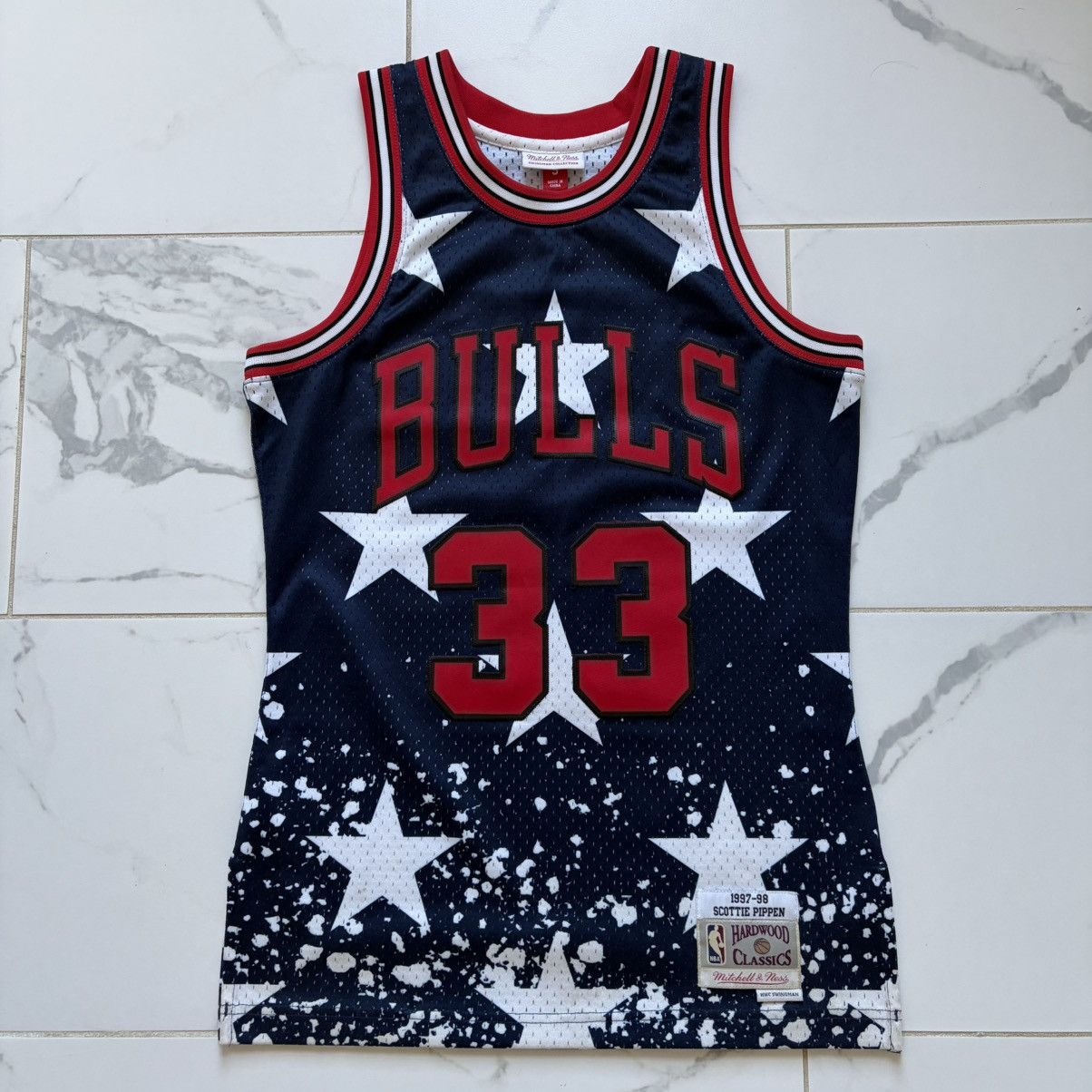 Mitchell & Ness Mitchell & Ness Scottie Pippen Chicago Bulls 1997-98 Jersey Size US S / EU 44-46 / 1 - 1 Thumbnail