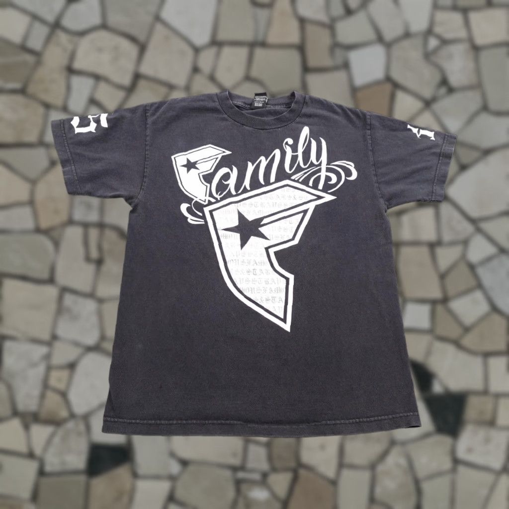 Barker VINTAGE Famous Stars & Straps Shirt Mens Medium Black Family Travis Barker Y2K Size US M / EU 48-50 / 2 - 1 Thumbnail