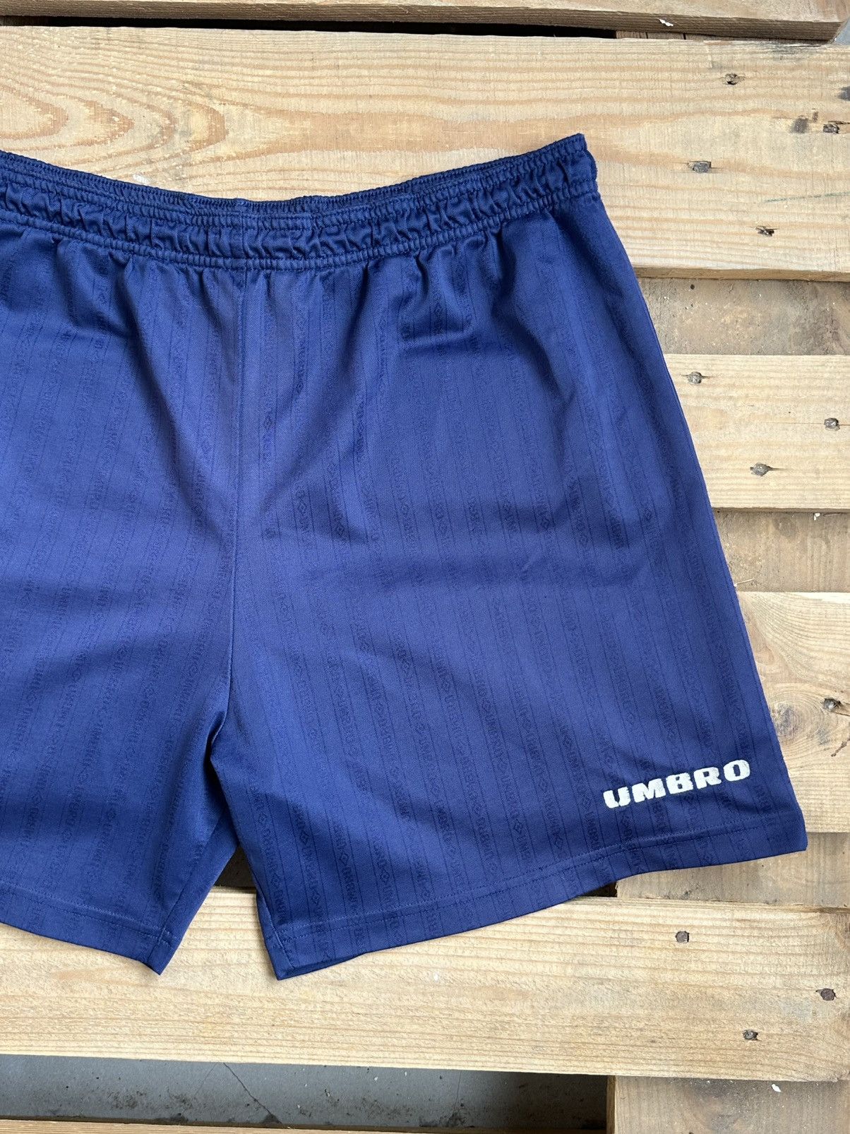Umbro Vintage Umbro Stripped Jersey Shorts Size US 34 / EU 50 - 2 Thumbnail