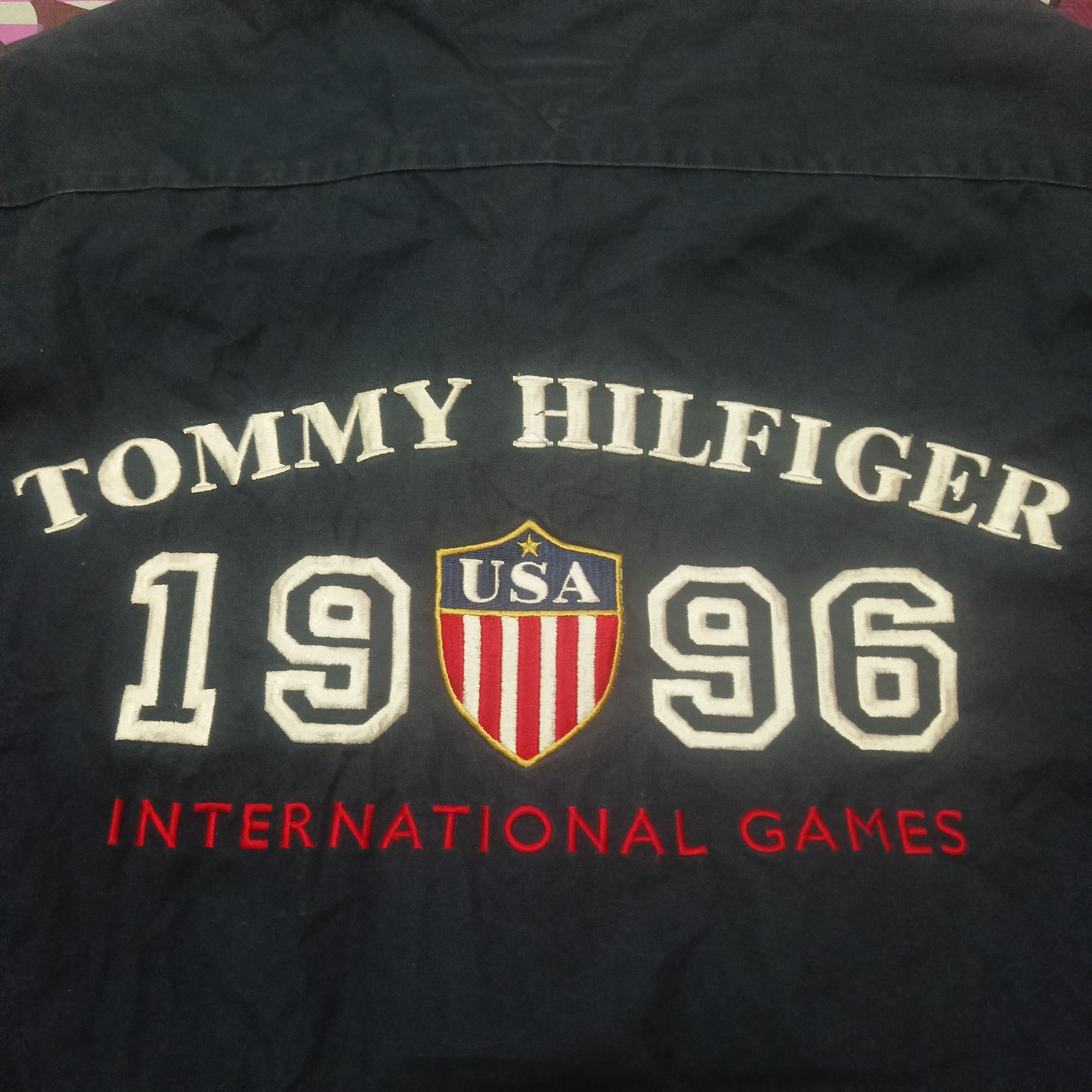 Tommy Hilfiger Rare tommy hilfiger international Games USA 1996 Shirts Size US XL / EU 56 / 4 - 11 Thumbnail