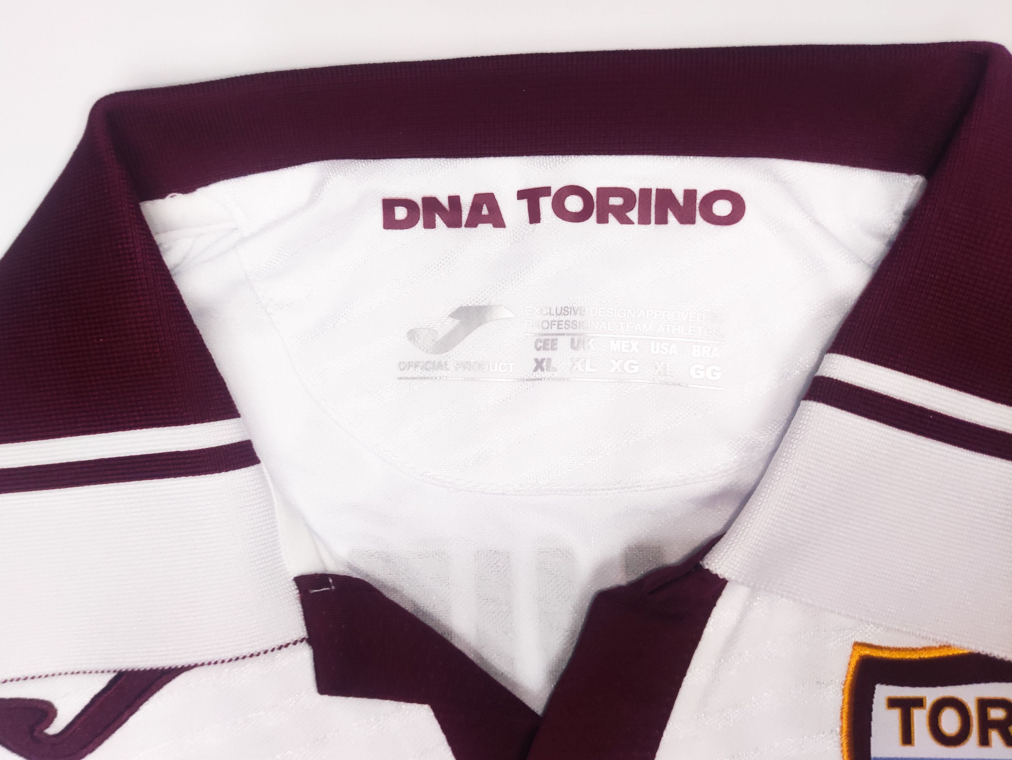 Joma Matchworn Walukiewicz #4 Torino 2024 2025 Joma Away Shirt Size US XL / EU 56 / 4 - 6 Thumbnail