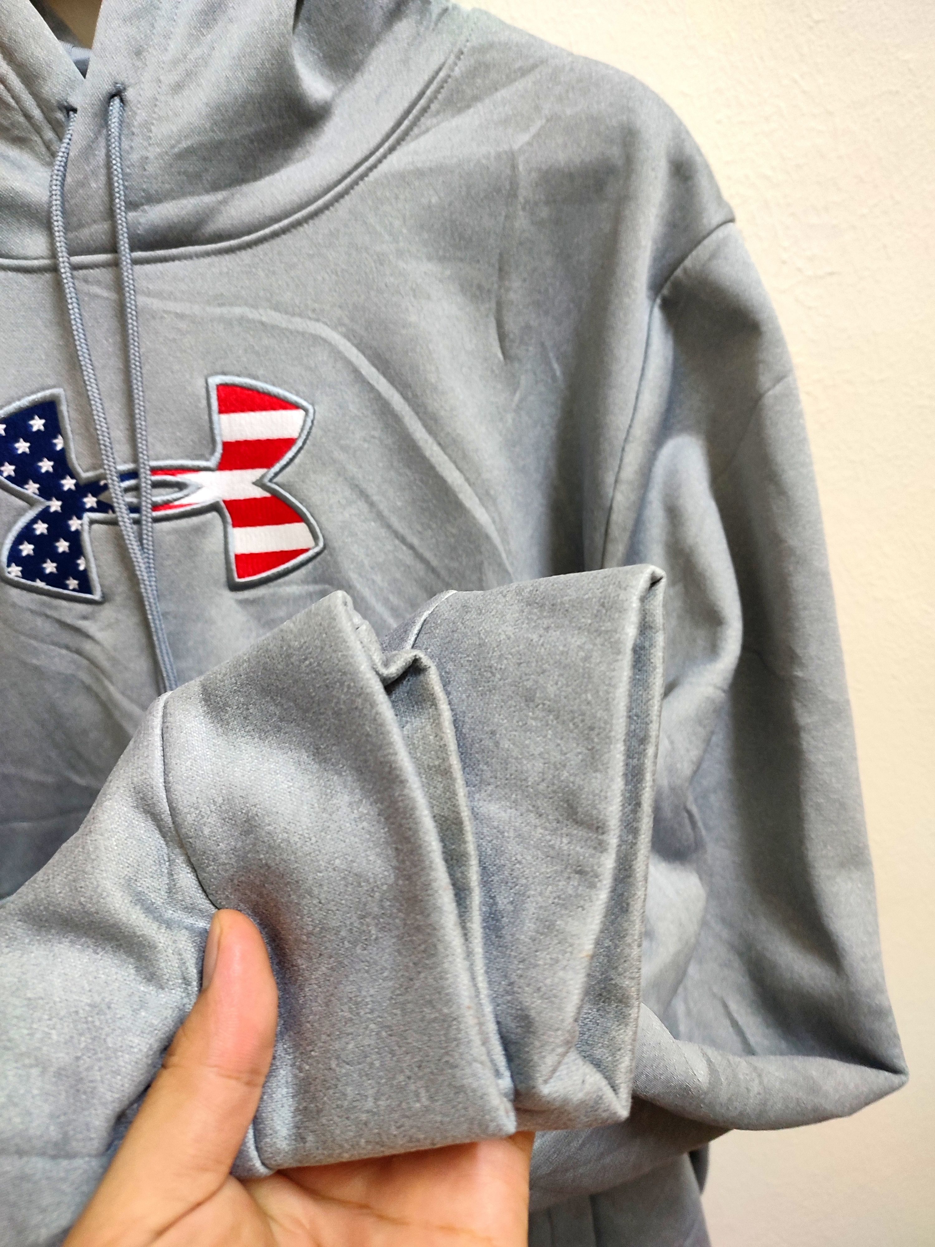Under Armour Rare Under Armour American Flag Center Logo Hoodies Size US L / EU 52-54 / 3 - 3 Thumbnail