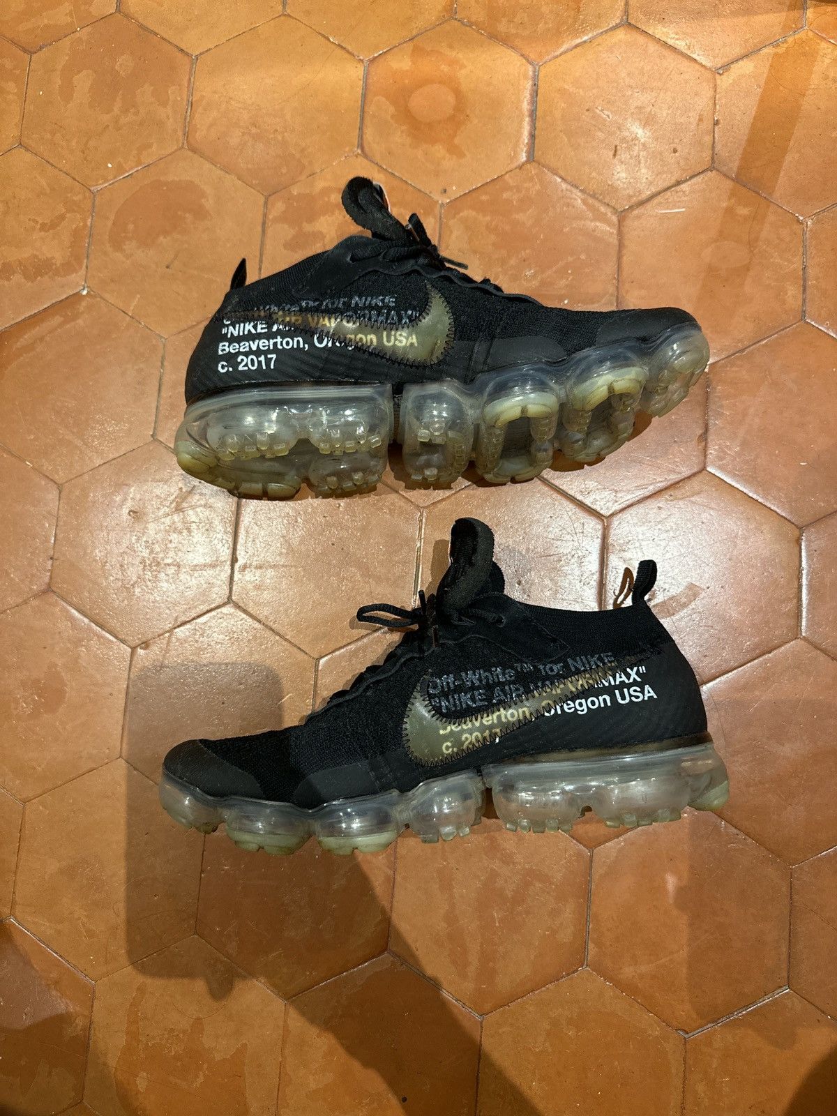 Nike × Off-White Nike x Off-White VaporMax 2018 Size US 9.5 / EU 42-43 - 1 Thumbnail