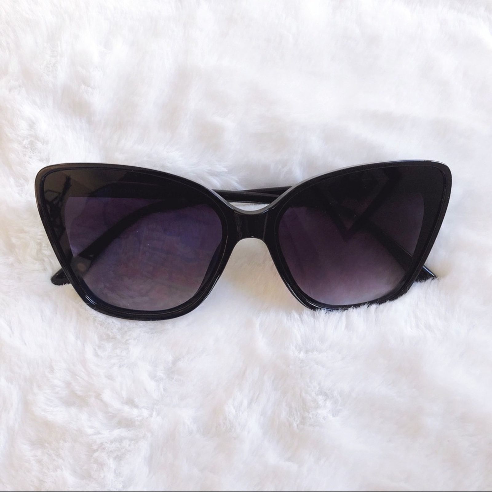 Other Amelia Black Cat Eye Full Rim Sunglasses Size ONE SIZE - 1 Thumbnail